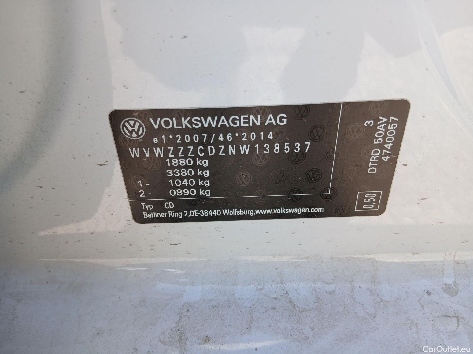 Volkswagen  Golf  VOLKSWAGEN / 2020 / 5P / berlina con portón 2.0 TDI 85kW (115CV) #13