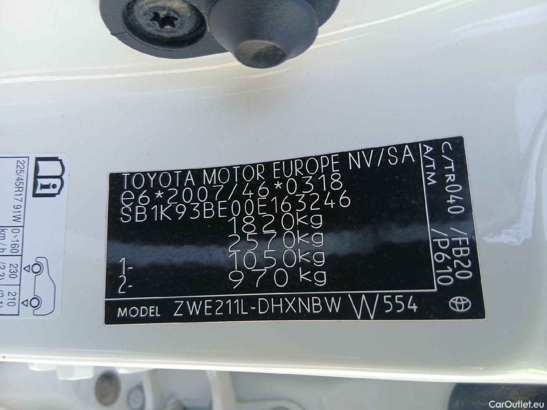 Toyota  Corolla TOYOTA  / 2020 / 5P / berlina con portón 1.8 125H STYLE E-CVT #16