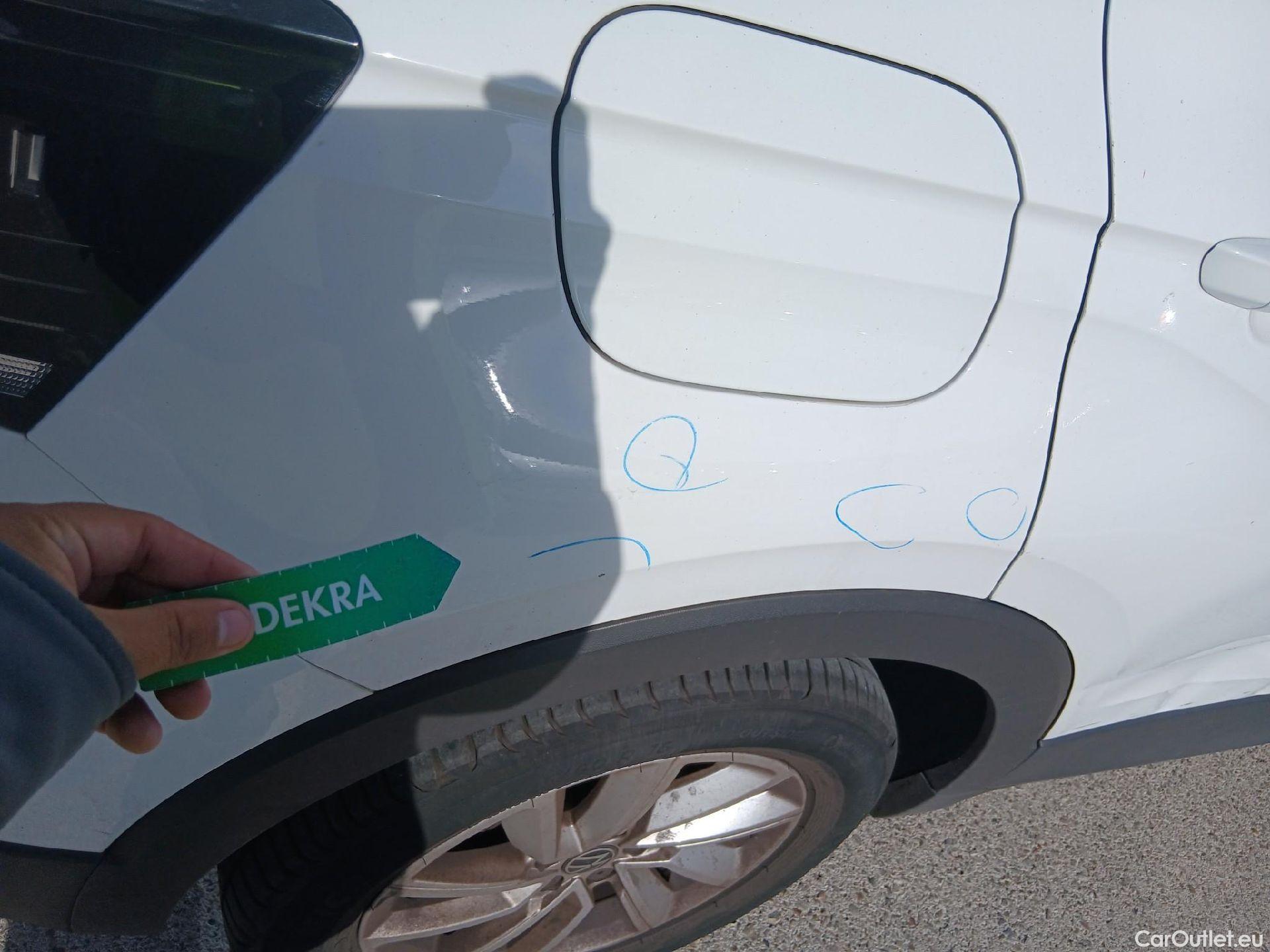  Volkswagen  T-CROSS VOLKSWAGEN  / 2018 / 5P / todoterreno Advance 1.0 TSI 81kW (110CV) DSG (AC3) #27