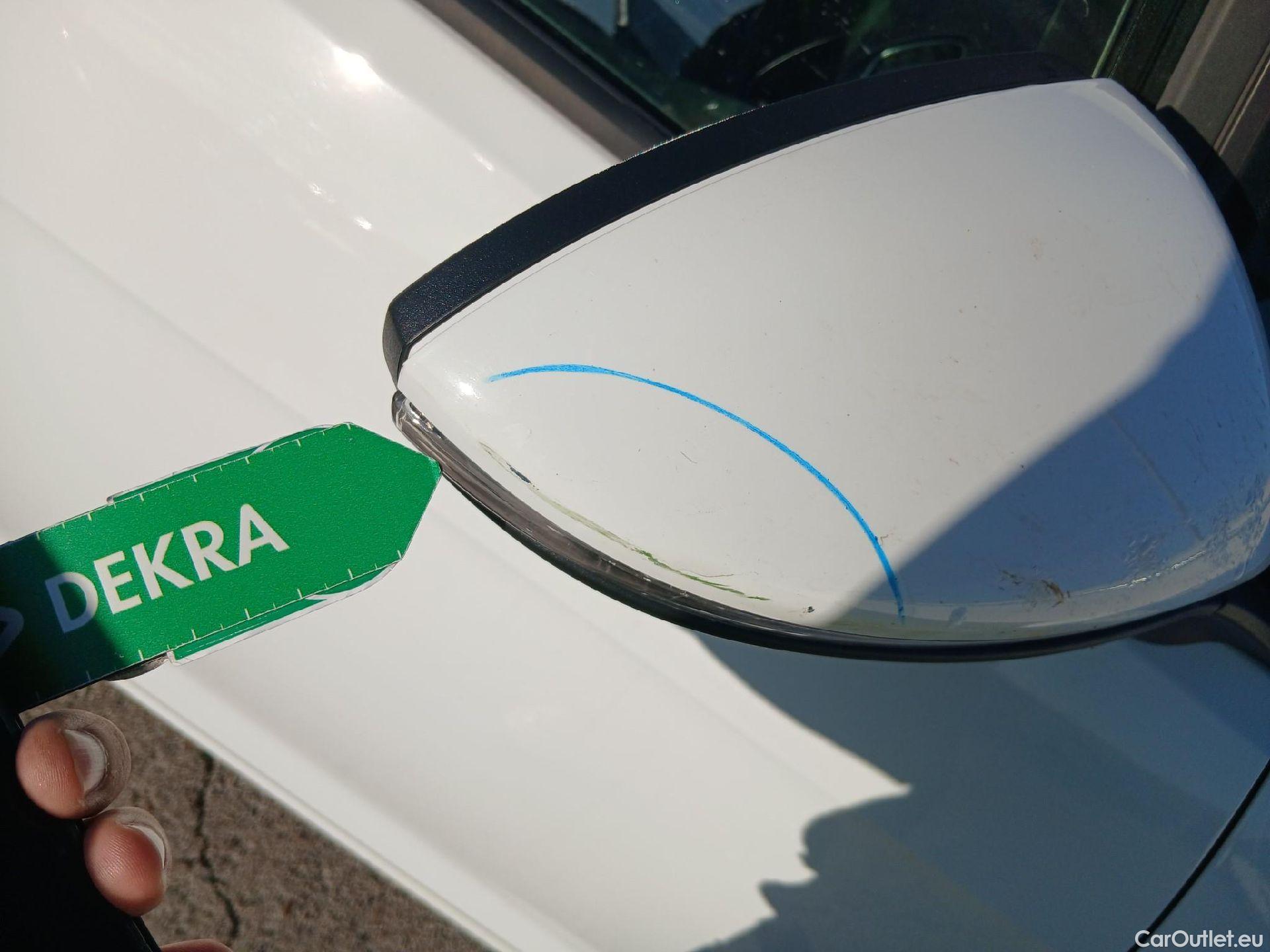 Volkswagen  Golf  VOLKSWAGEN / 2016 / 5P / berlina con portón Ready2Go 1.0 TSI 85kW (115CV) #25