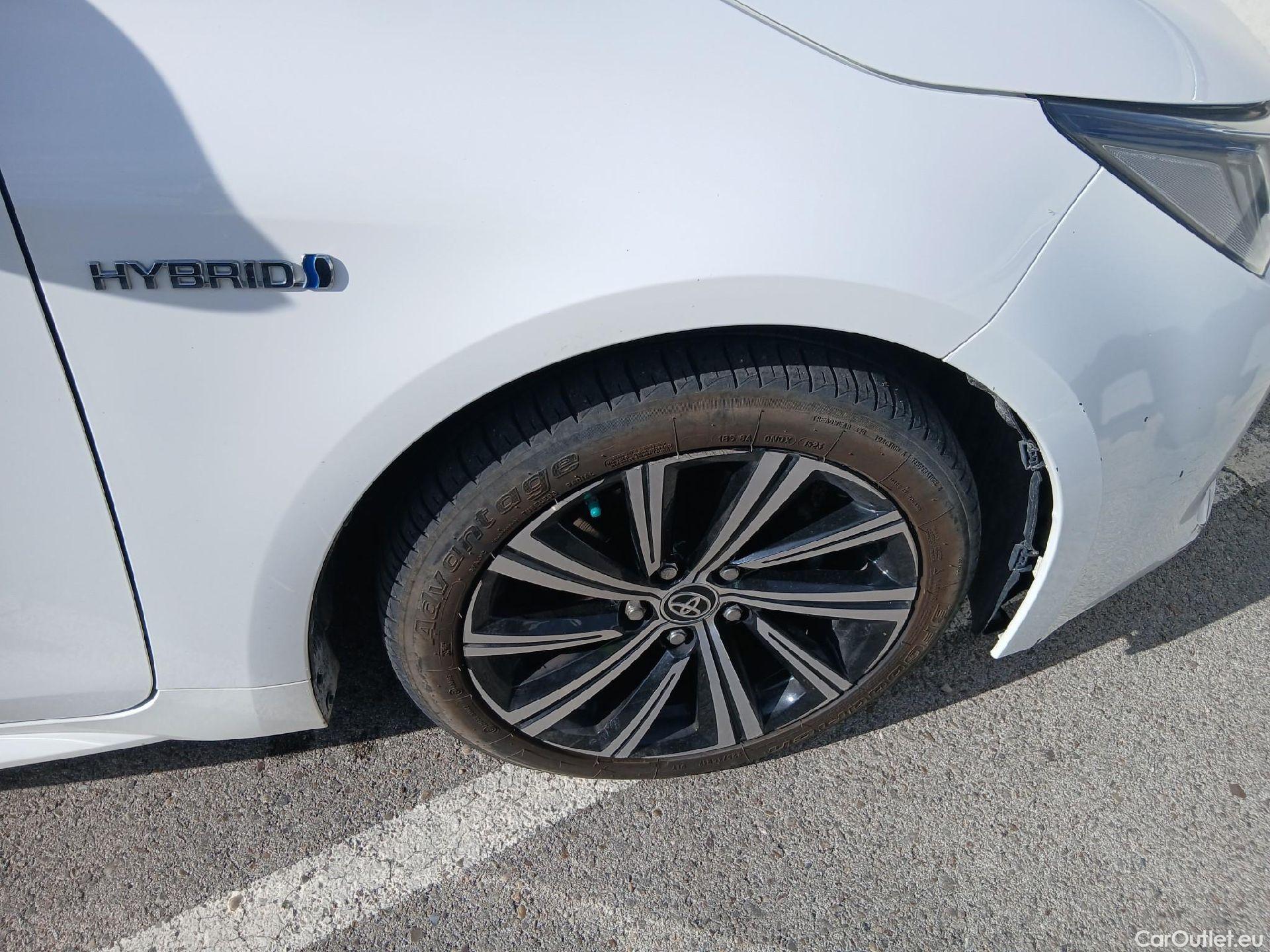 Toyota  Corolla TOYOTA  / 2020 / 5P / berlina con portón 1.8 125H STYLE E-CVT #12