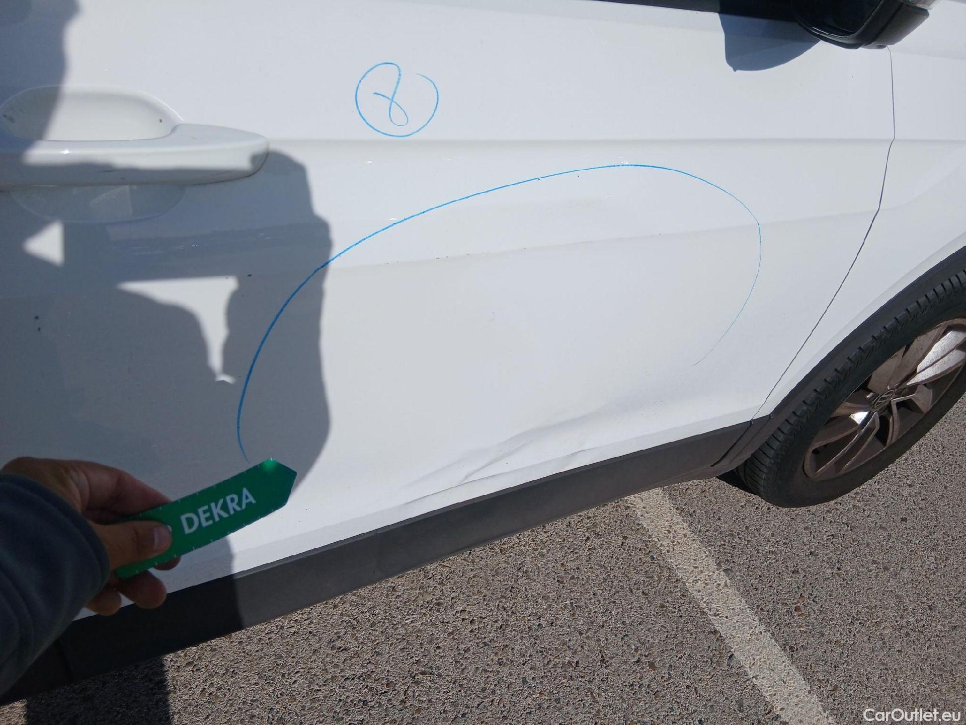  Volkswagen  T-CROSS VOLKSWAGEN  / 2018 / 5P / todoterreno Advance 1.0 TSI 81kW (110CV) DSG (AC3) #34