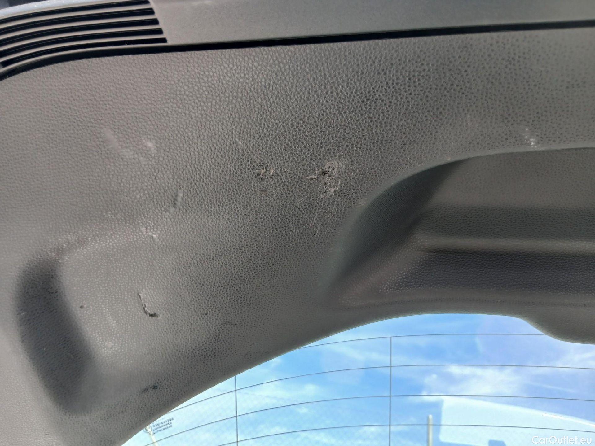 Toyota  Corolla TOYOTA  / 2020 / 5P / berlina con portón 1.8 125H STYLE E-CVT #1