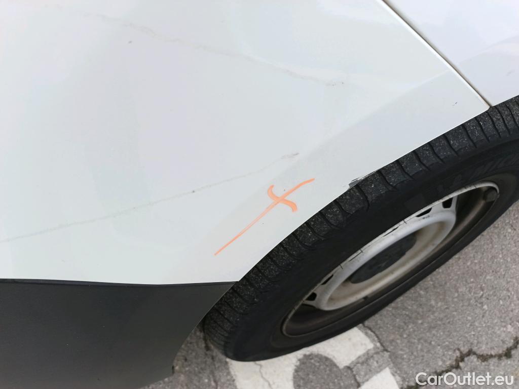 Peugeot  Partner PEUGEOT  / 2018 / 3P / furgón derivado de turismo Pro Standard 600kg PureTech 81kW #15