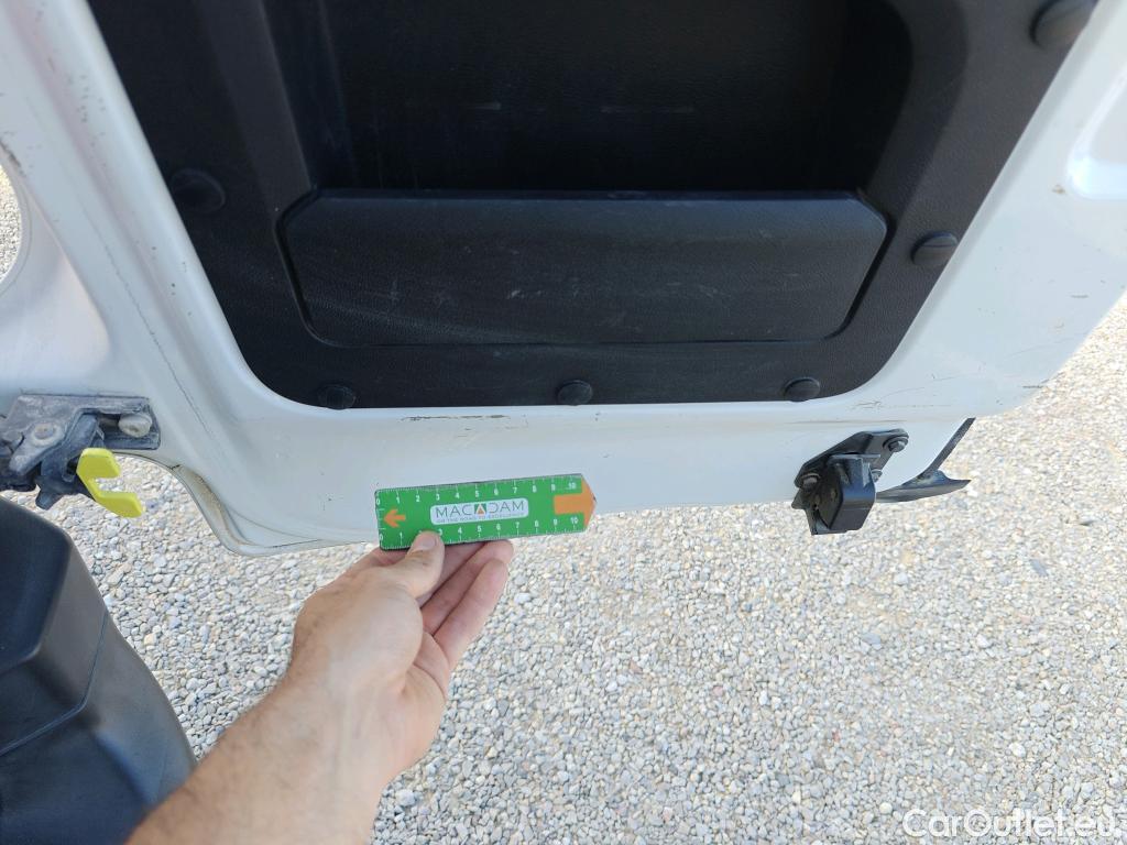  Peugeot  RIFTER PEUGEOT  / 2018 / 4P / combi Active Standard BlueHDi 73kW (IND) #36