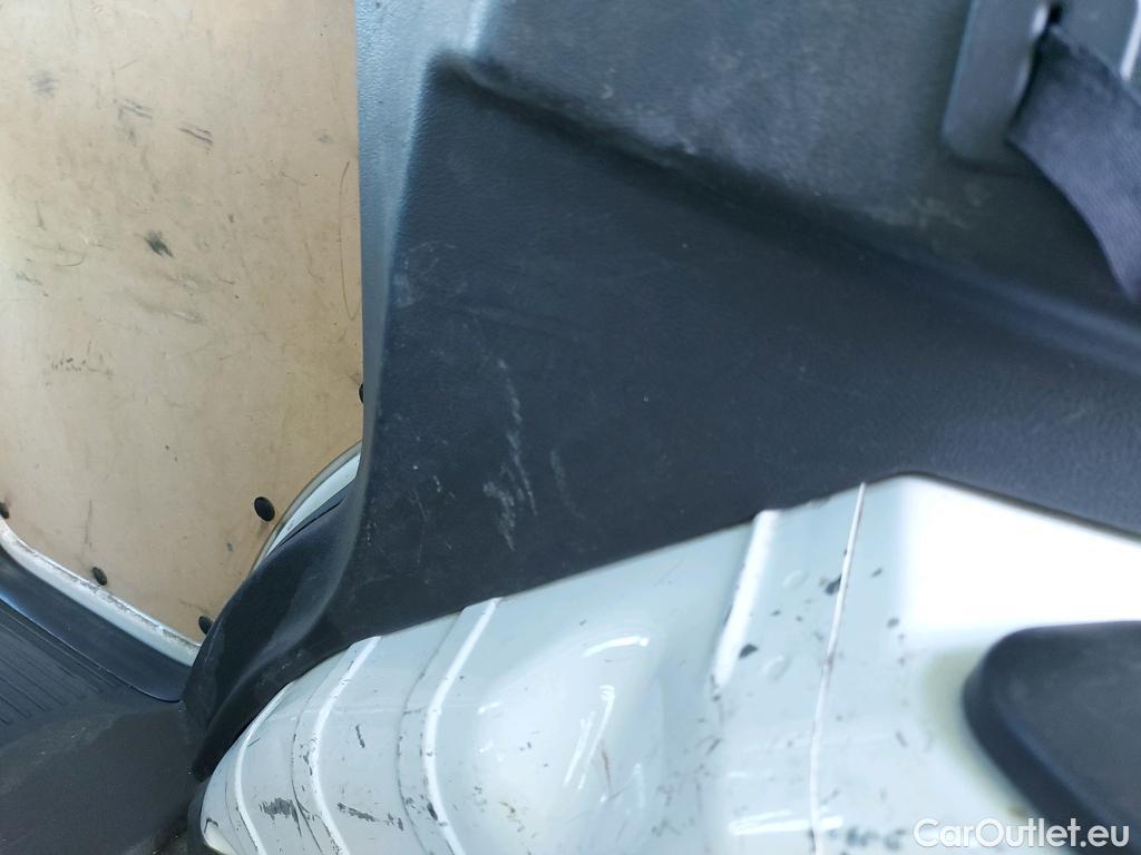  Ford  Transit FORD  Courier/2014/4P/furgón der.turis Van 1.5 TDCi 56kW Trend #26