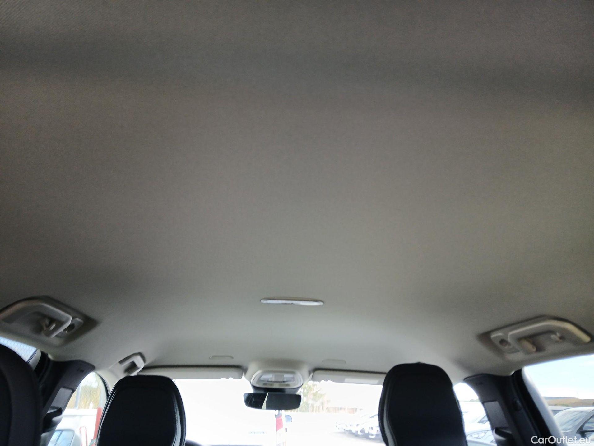 Volvo  V60 VOLVO  Cross Country / 2018 / 5P / familiar 2.0 B4 (D) AWD Cross Country Core Auto #10