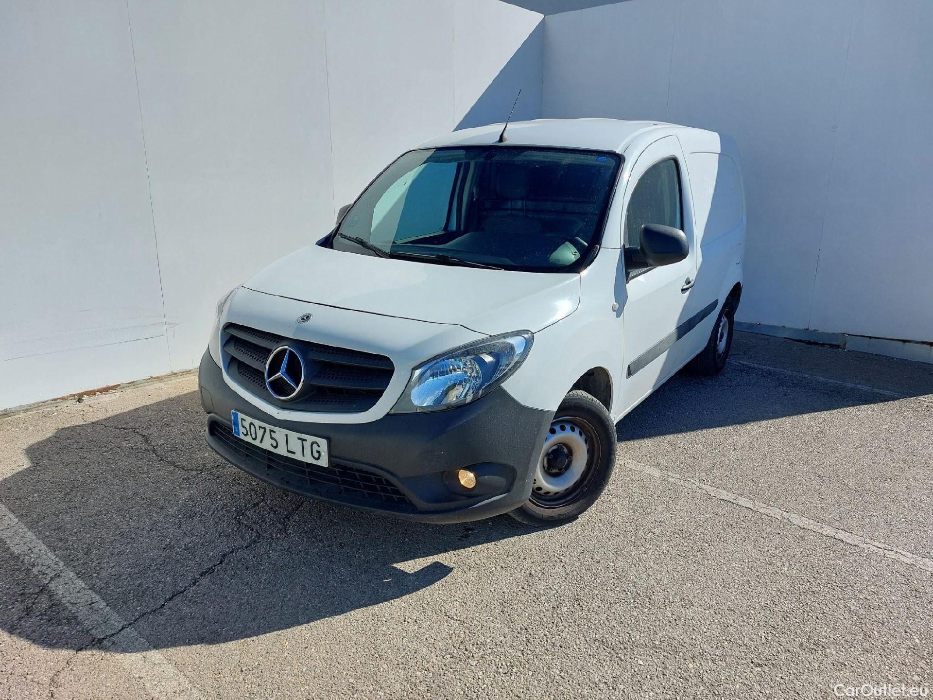 Mercedes  Citan MERCEDES-BENZ  / 2012 / 4P / furgón derivado de turismo 109 CDI Furgón Largo #1