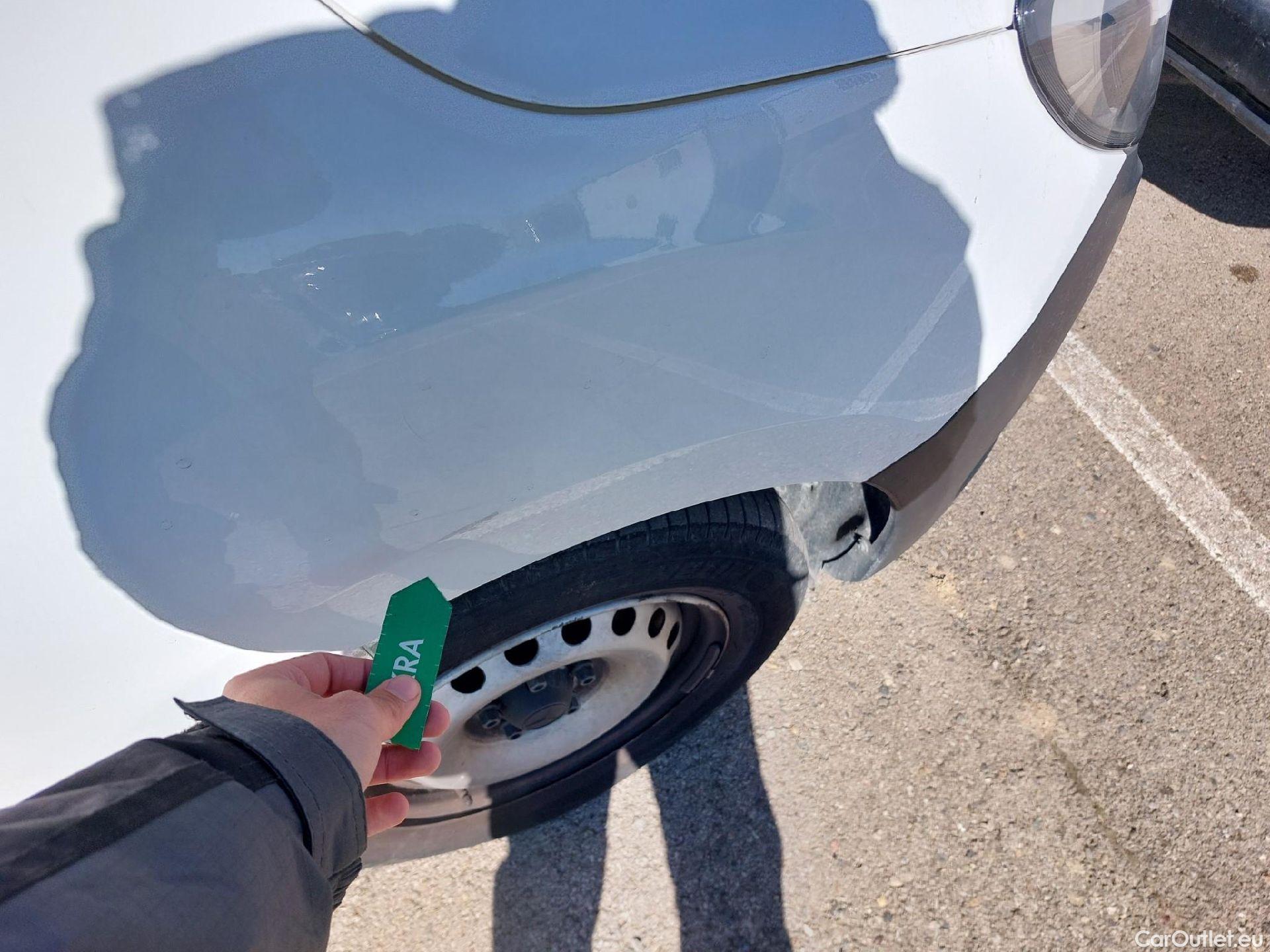 Mercedes  Citan MERCEDES-BENZ  / 2012 / 4P / furgón derivado de turismo 109 CDI Furgón Largo #18