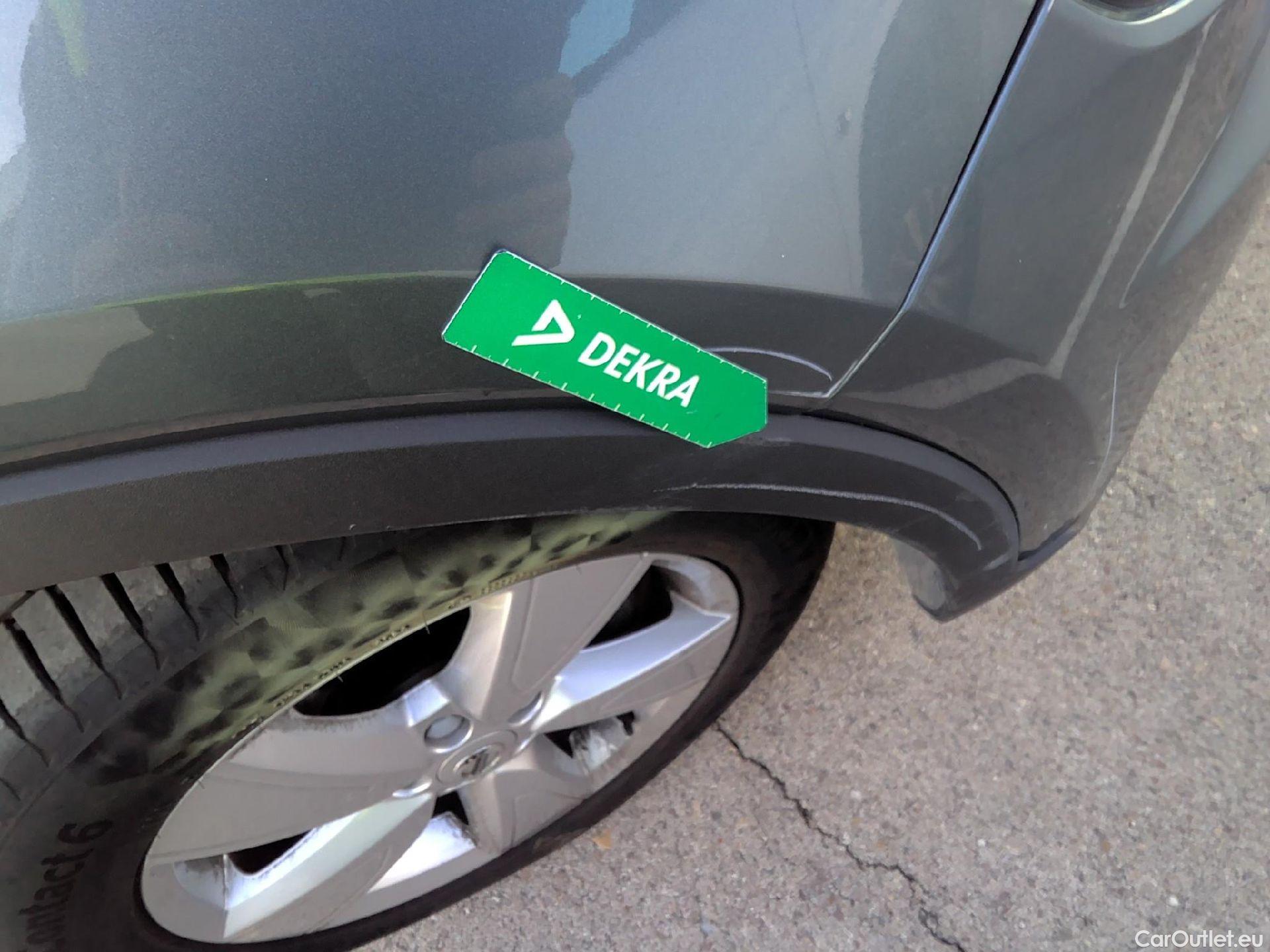  Volvo  XC 40 VOLVO XC40 / 2017 / 5P / todoterreno 1.5 T3 #52