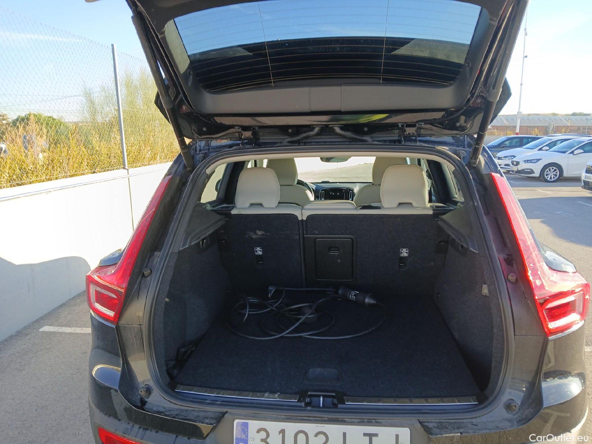 Volvo  XC 40 VOLVO XC40 / 2017 / 5P / todoterreno 1.5 T4 Twin Recharge Inscription Auto #8