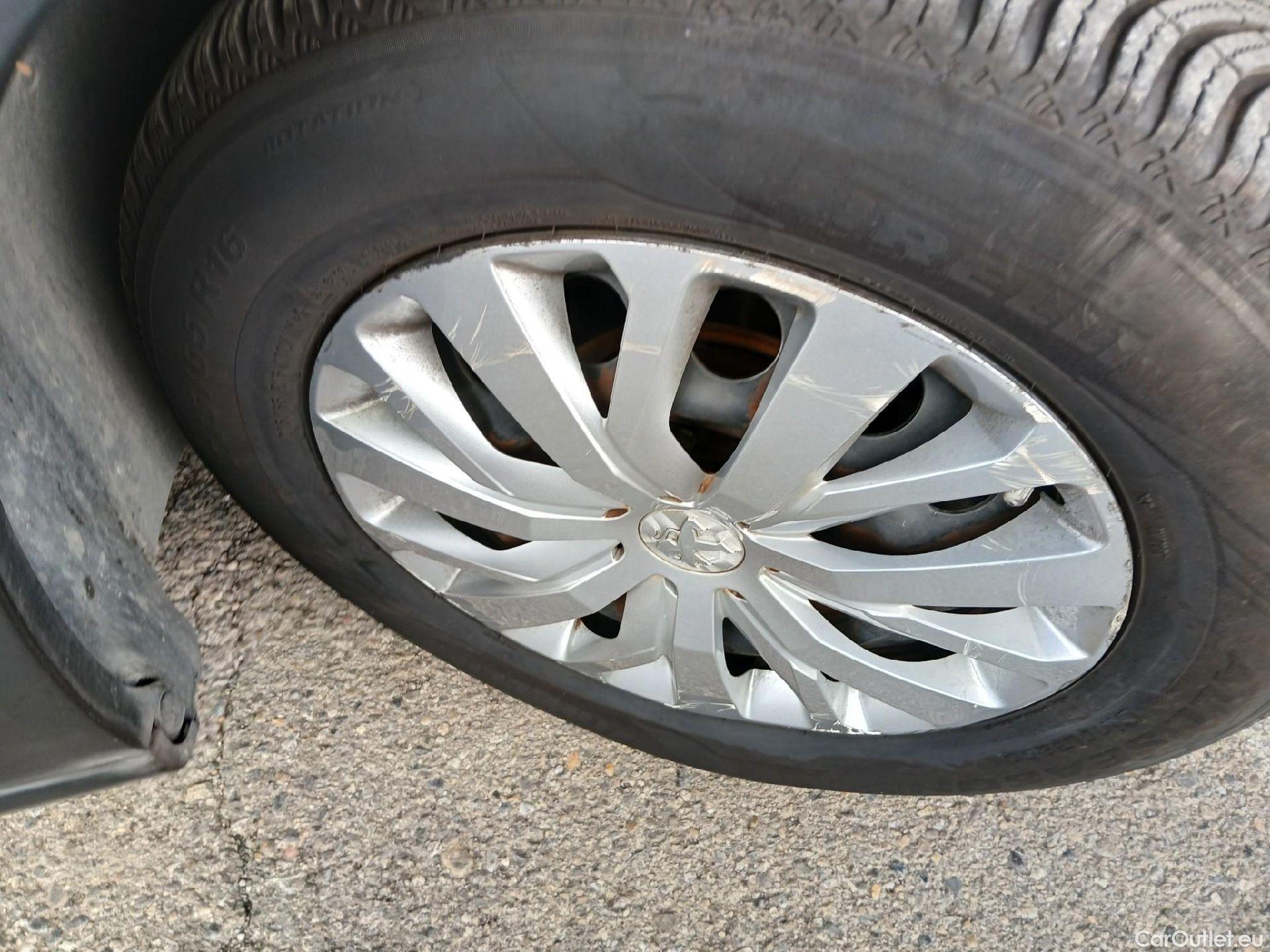  Peugeot  RIFTER PEUGEOT  / 2018 / 4P / combi Access Standard BlueHDi 73kW (AC) #99