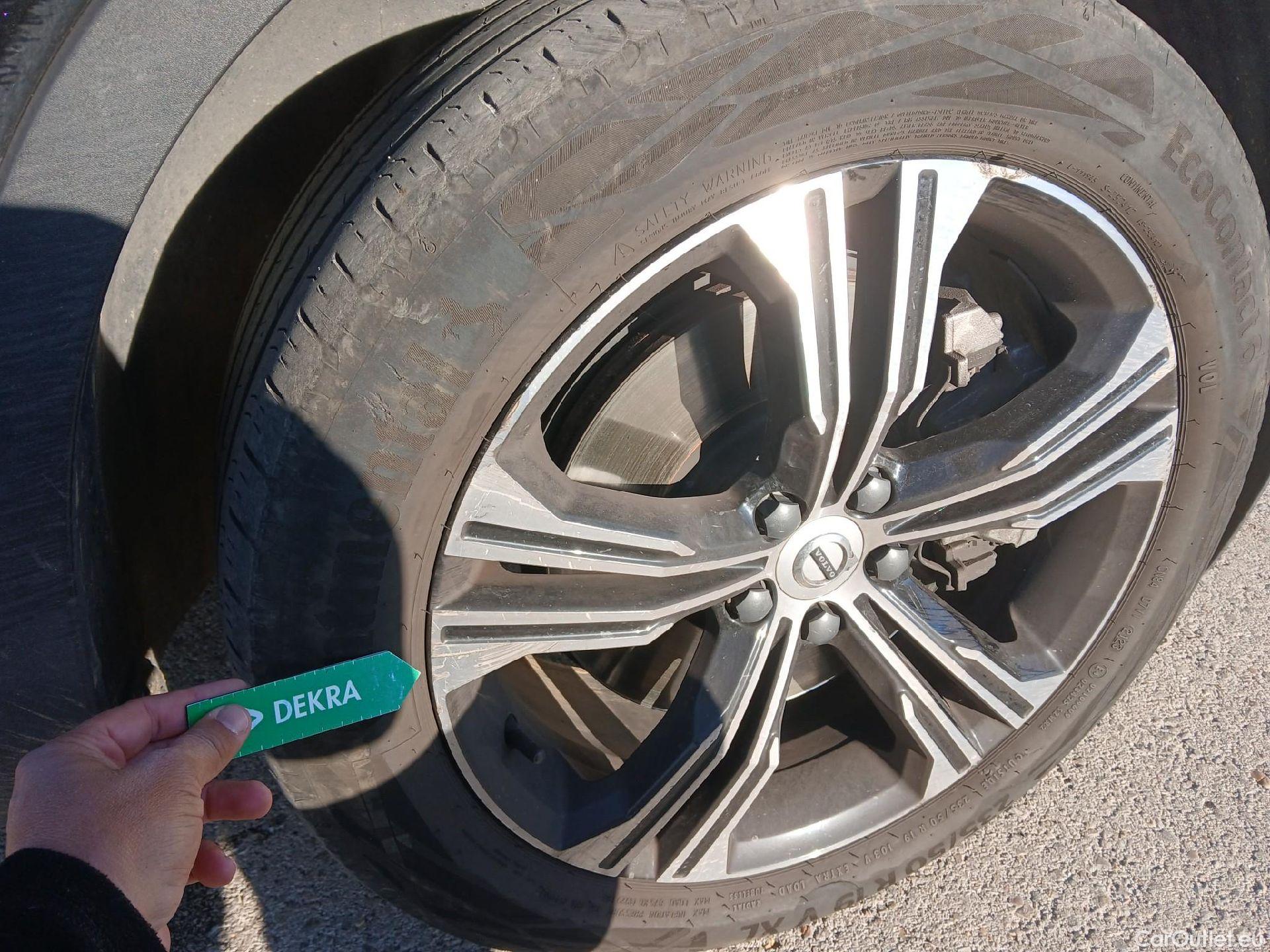 Volvo  XC 40 VOLVO XC40 / 2017 / 5P / todoterreno 1.5 T4 Twin Recharge Inscription Auto #13