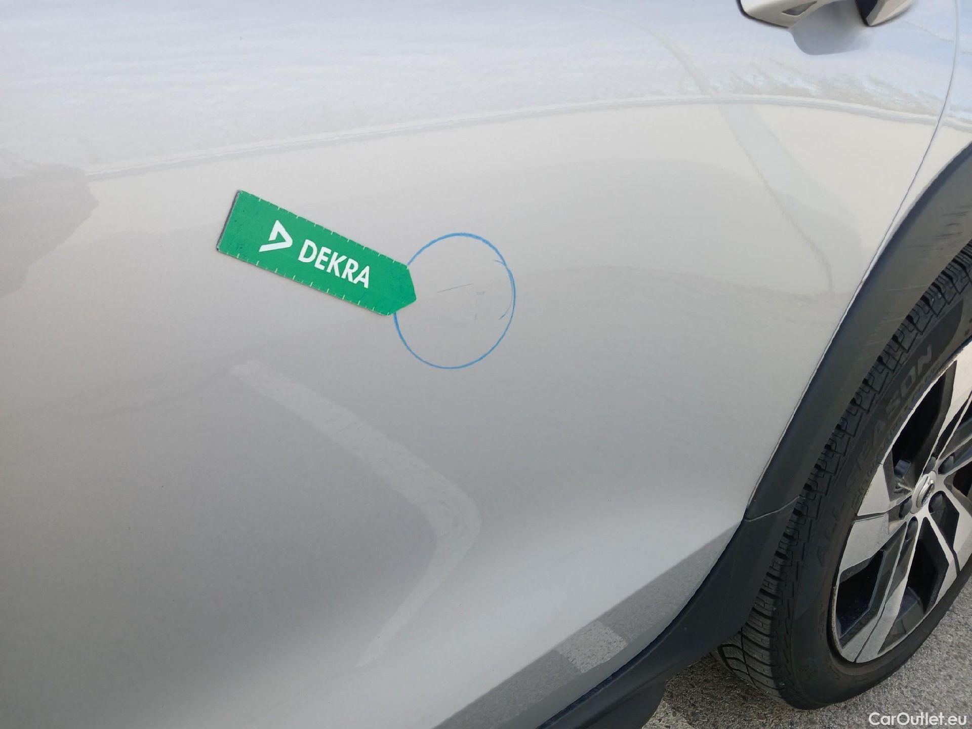 Volvo  V60 VOLVO  Cross Country / 2018 / 5P / familiar 2.0 B4 (D) AWD Cross Country Core Auto #12