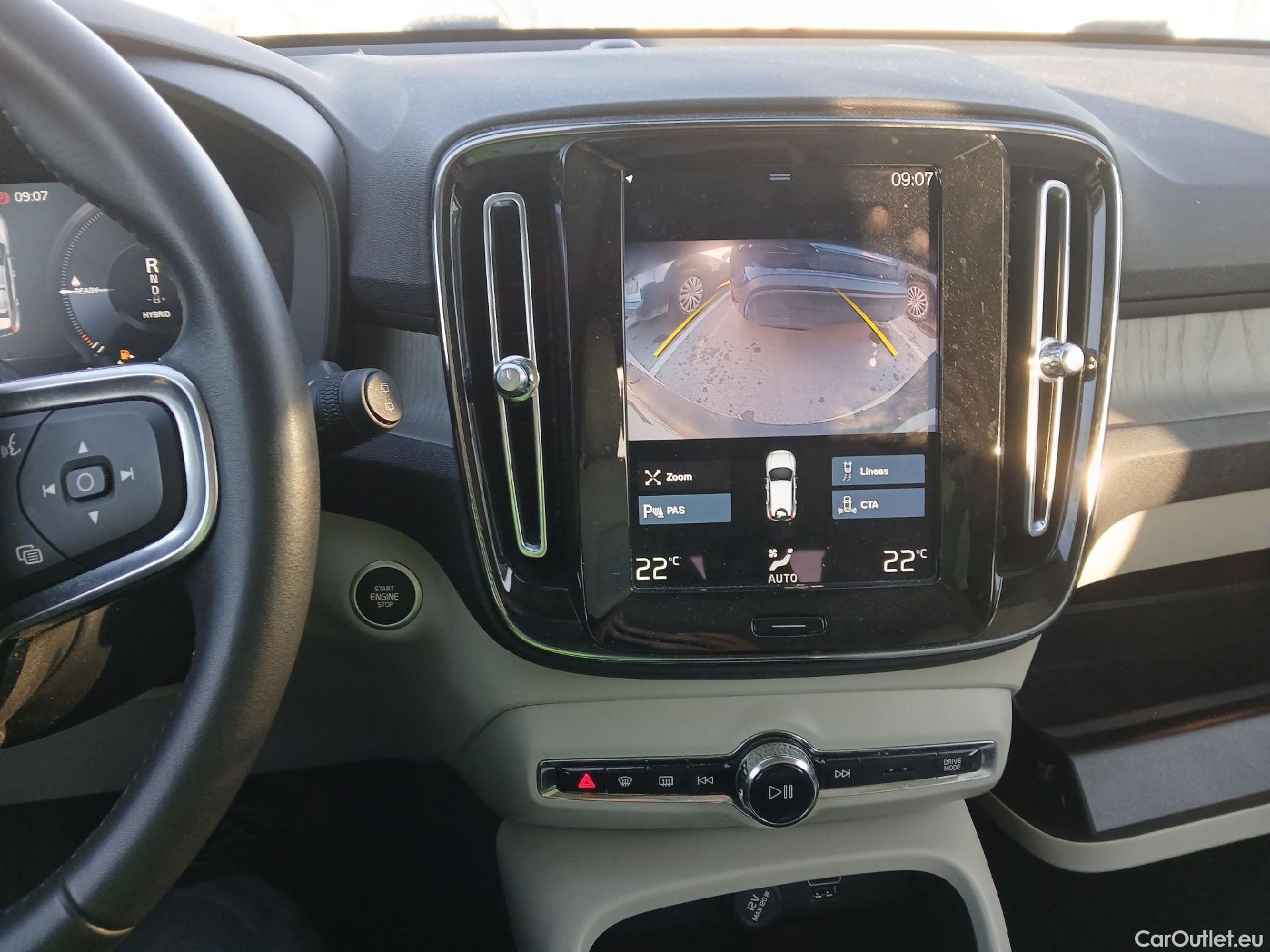 Volvo  XC 40 VOLVO XC40 / 2017 / 5P / todoterreno 1.5 T4 Twin Recharge Inscription Auto #13