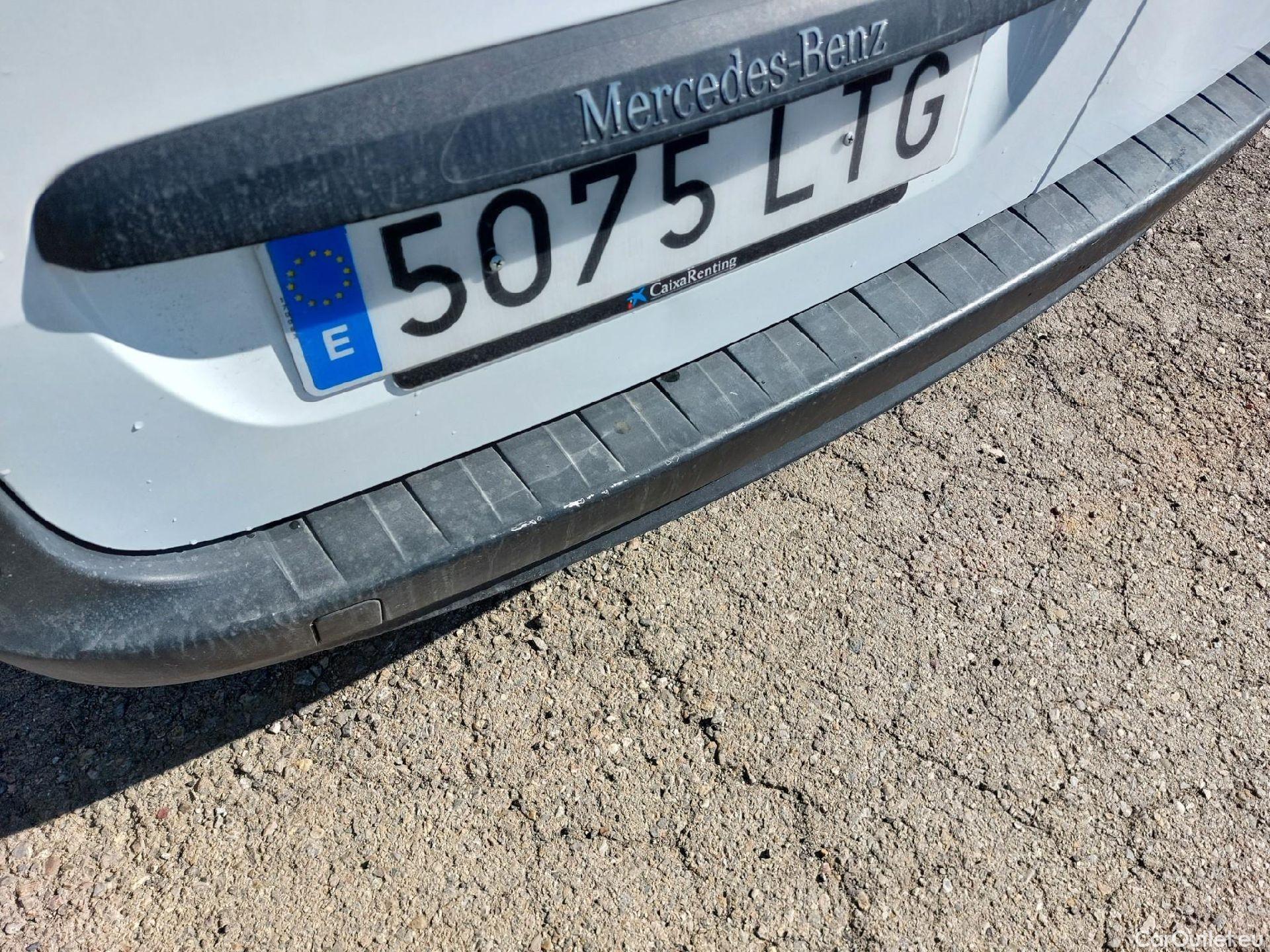 Mercedes  Citan MERCEDES-BENZ  / 2012 / 4P / furgón derivado de turismo 109 CDI Furgón Largo #5