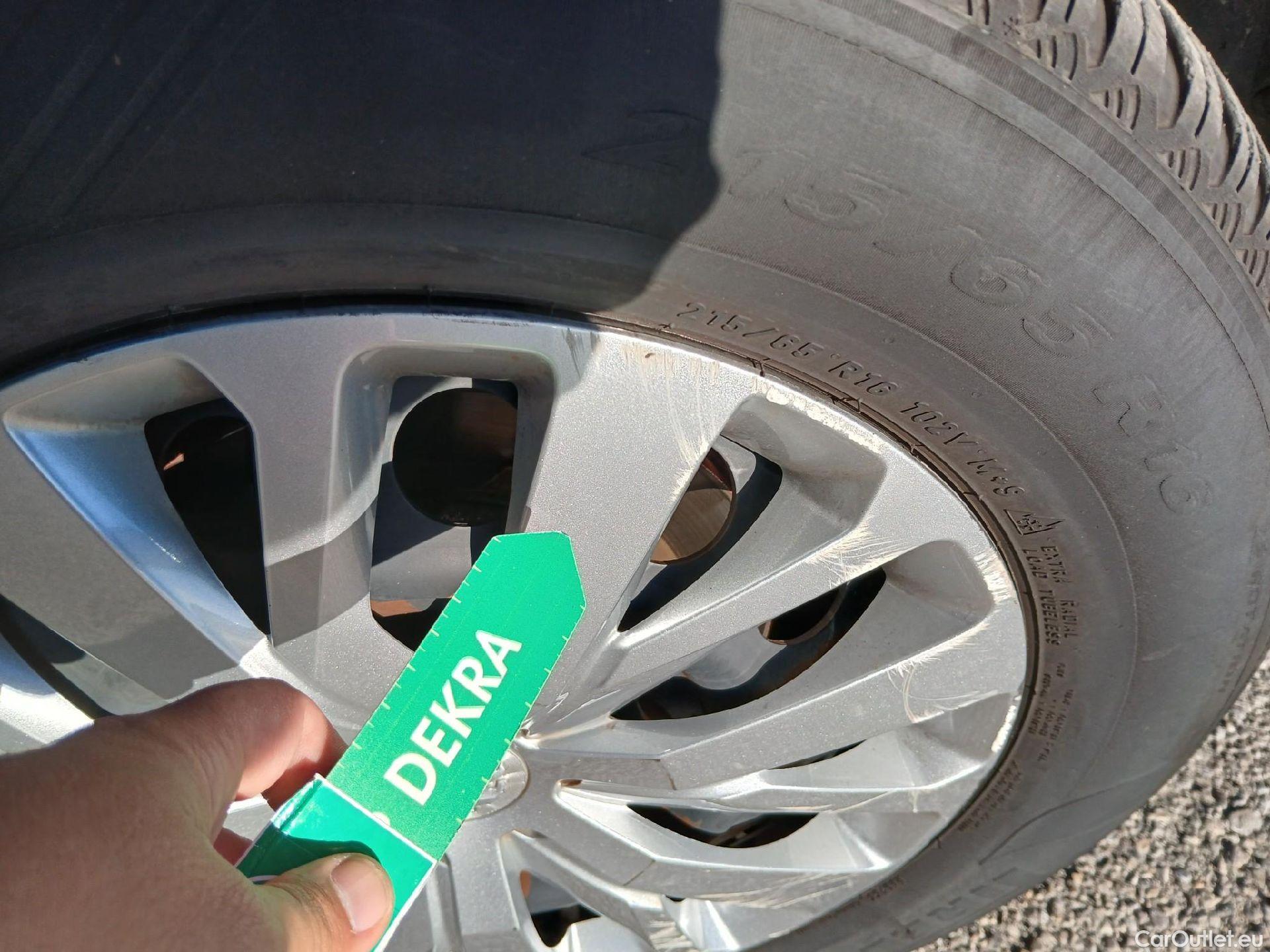  Peugeot  RIFTER PEUGEOT  / 2018 / 4P / combi Access Standard BlueHDi 73kW (AC) #43