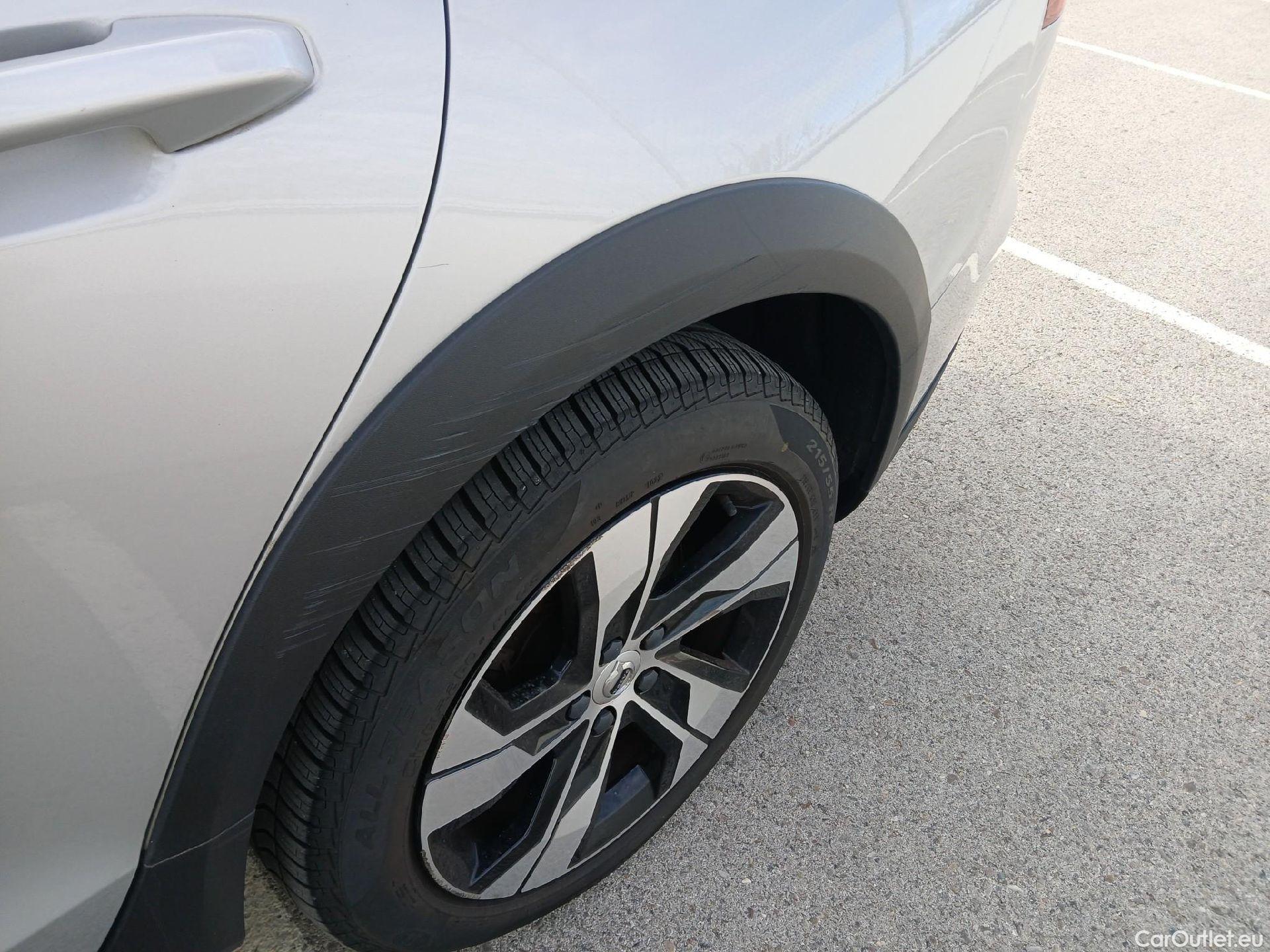 Volvo  V60 VOLVO  Cross Country / 2018 / 5P / familiar 2.0 B4 (D) AWD Cross Country Core Auto #15