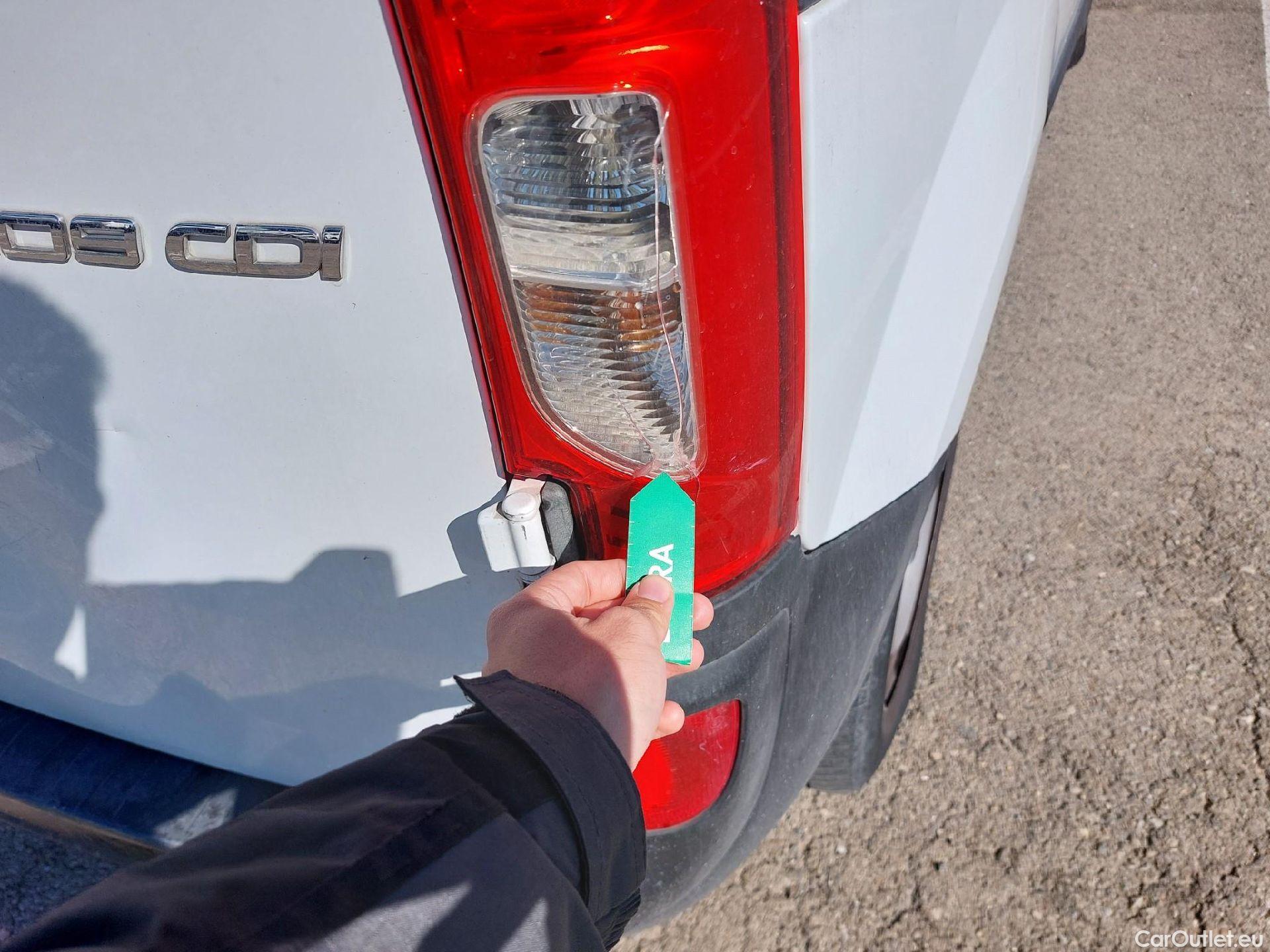 Mercedes  Citan MERCEDES-BENZ  / 2012 / 4P / furgón derivado de turismo 109 CDI Furgón Largo #11