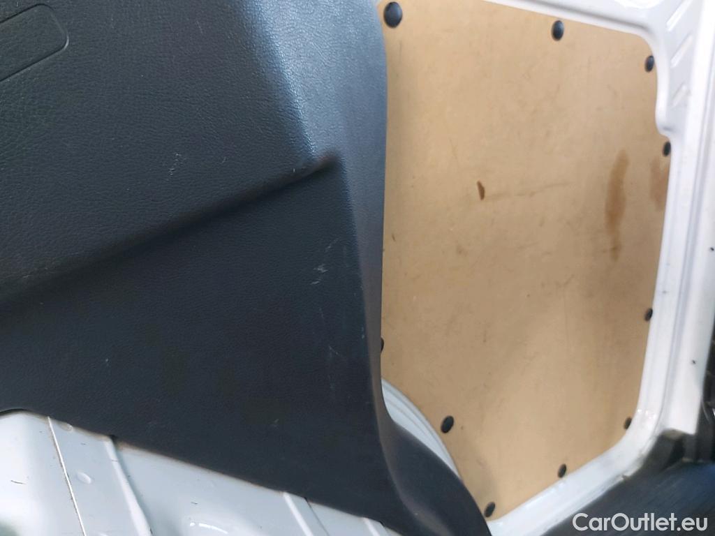  Ford  Transit FORD  Courier/2014/4P/furgón der.turis Van 1.5 TDCi 56kW Trend #28