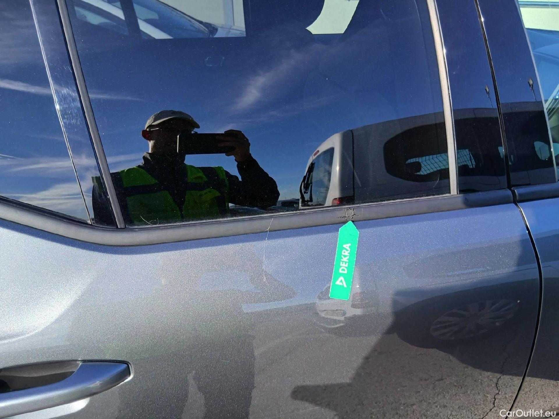  Volvo  XC 40 VOLVO XC40 / 2017 / 5P / todoterreno 1.5 T3 #40