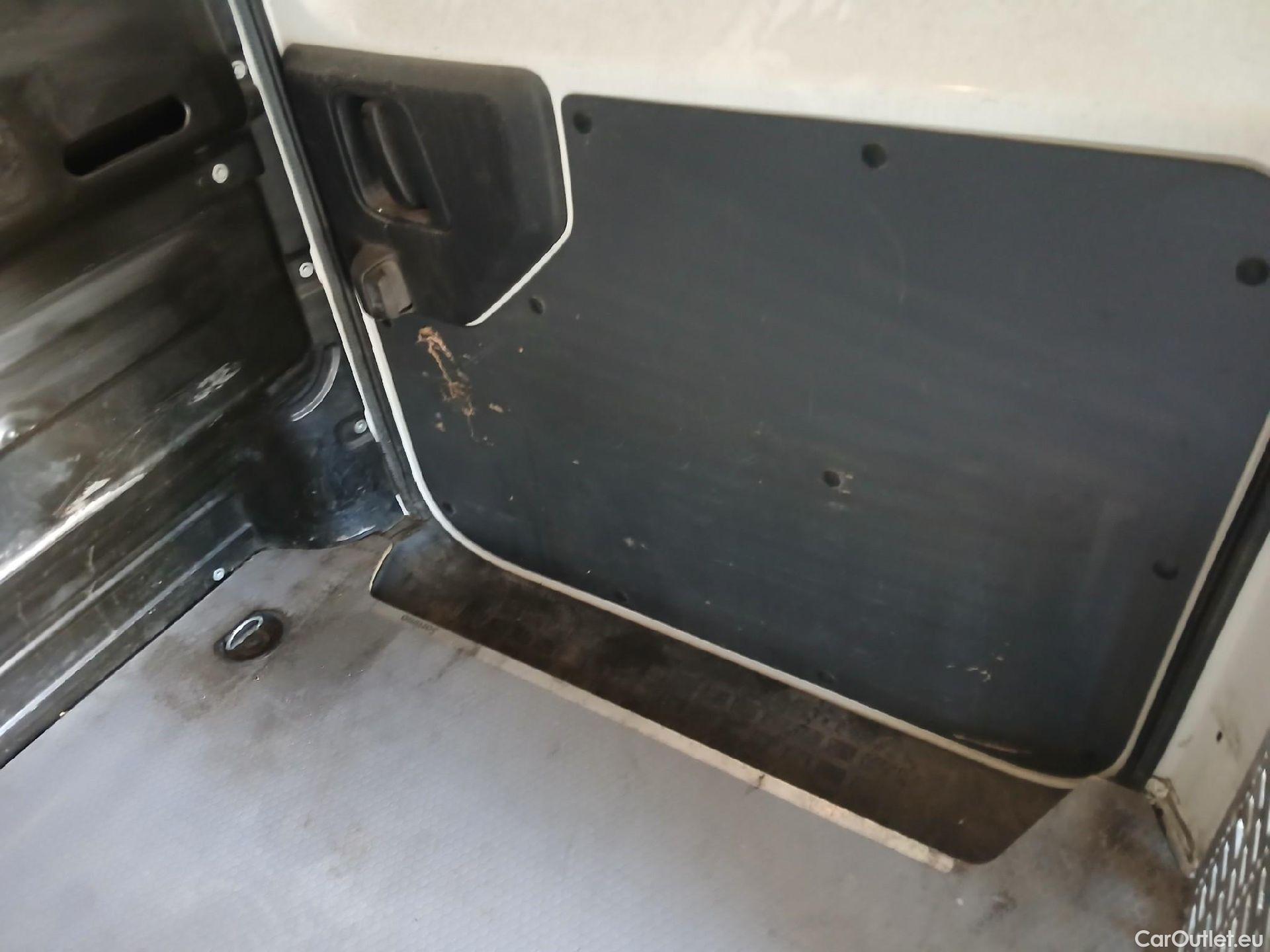  Peugeot  Expert PEUGEOT  / 2016 / 4P / furgón Furgón Pro BlueHDi 85KW (115CV) Standard #3