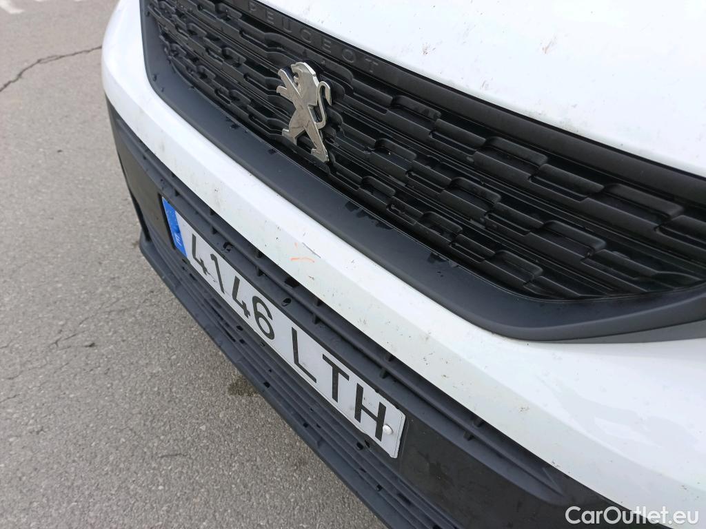 Peugeot  Partner PEUGEOT  / 2018 / 3P / furgón derivado de turismo Pro Standard 600kg PureTech 81kW #14