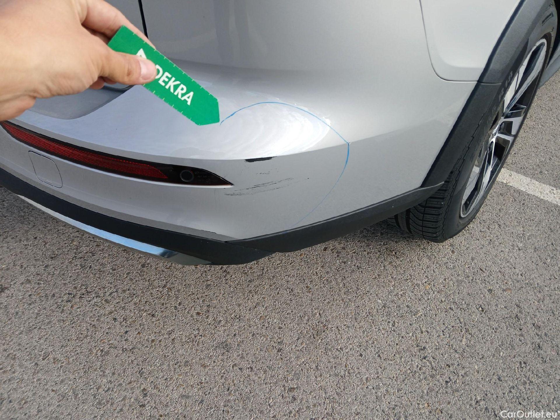 Volvo  V60 VOLVO  Cross Country / 2018 / 5P / familiar 2.0 B4 (D) AWD Cross Country Core Auto #23