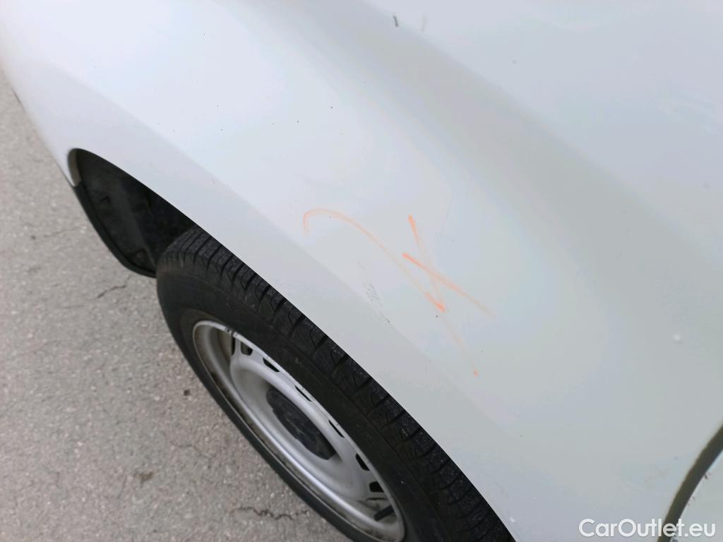 Peugeot  Partner PEUGEOT  / 2018 / 3P / furgón derivado de turismo Pro Standard 600kg PureTech 81kW #4