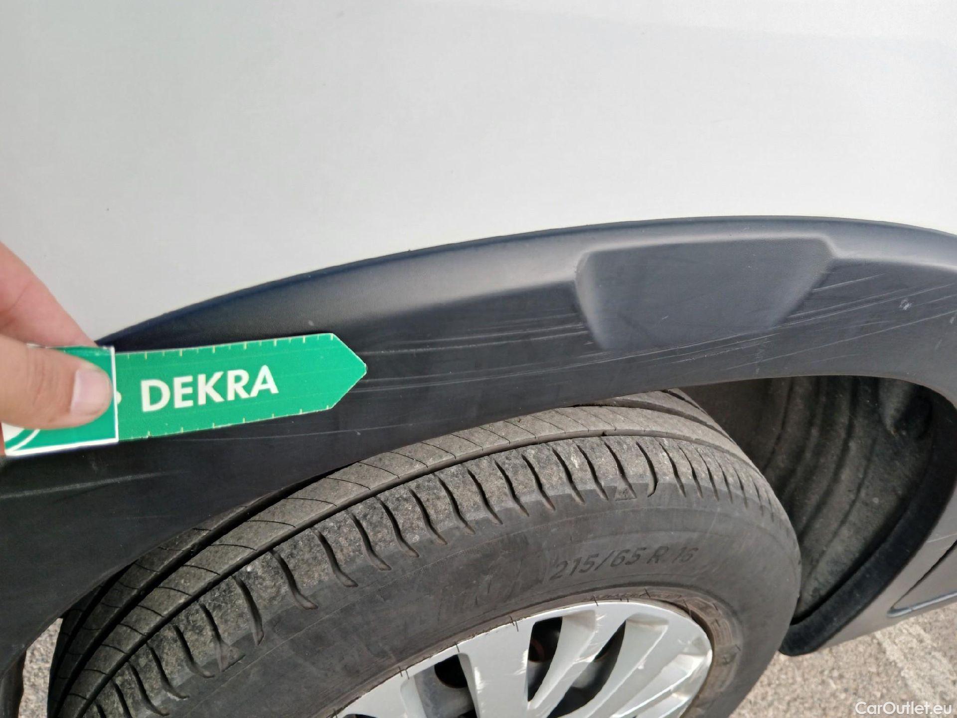  Peugeot  RIFTER PEUGEOT  / 2018 / 4P / combi Access Standard BlueHDi 73kW (AC) #79