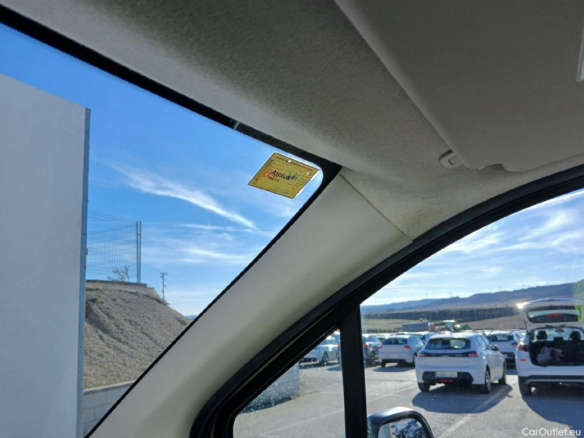  Peugeot  RIFTER PEUGEOT  / 2018 / 4P / combi Access Standard BlueHDi 73kW (AC) #20