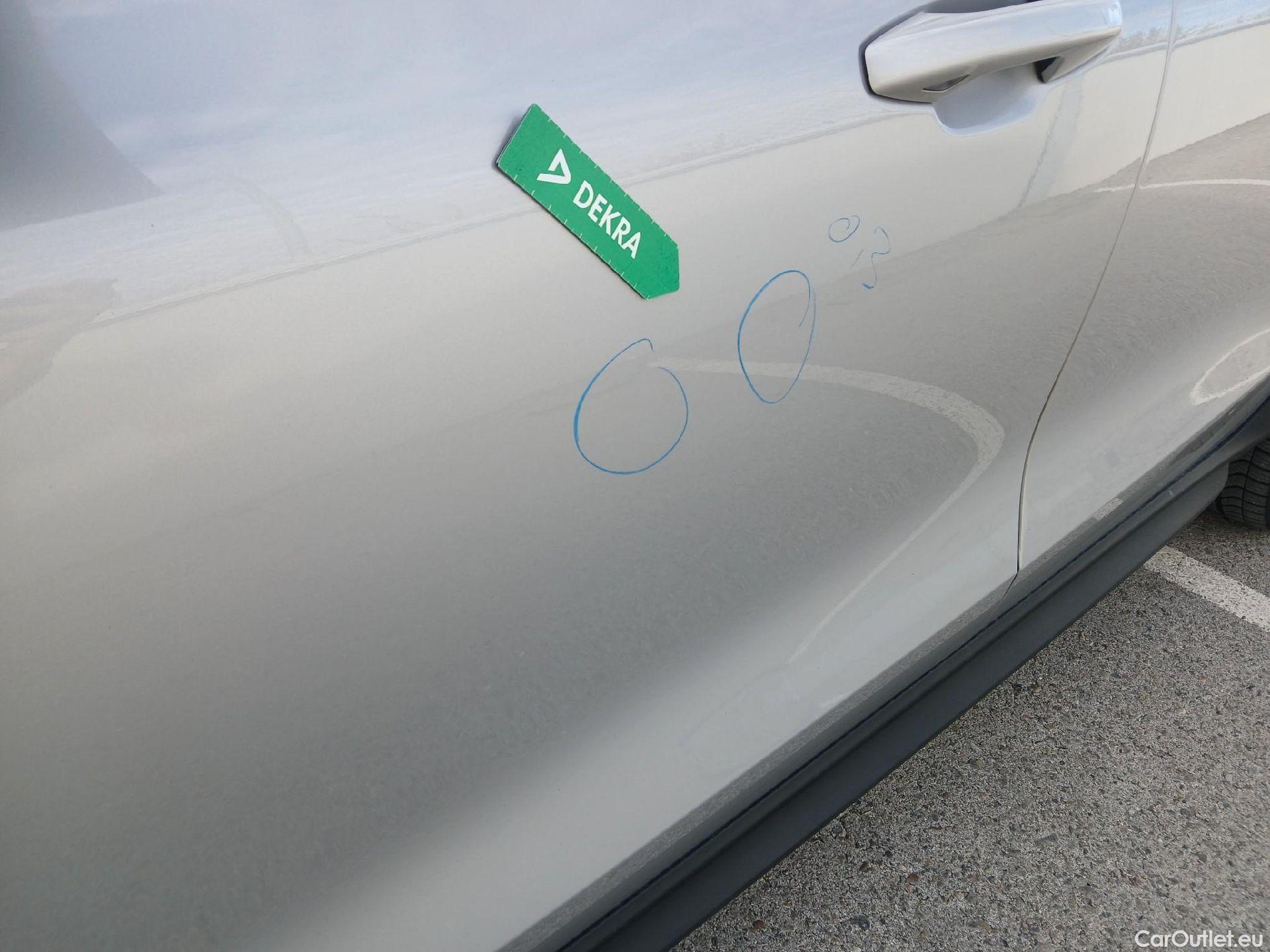 Volvo  V60 VOLVO  Cross Country / 2018 / 5P / familiar 2.0 B4 (D) AWD Cross Country Core Auto #11