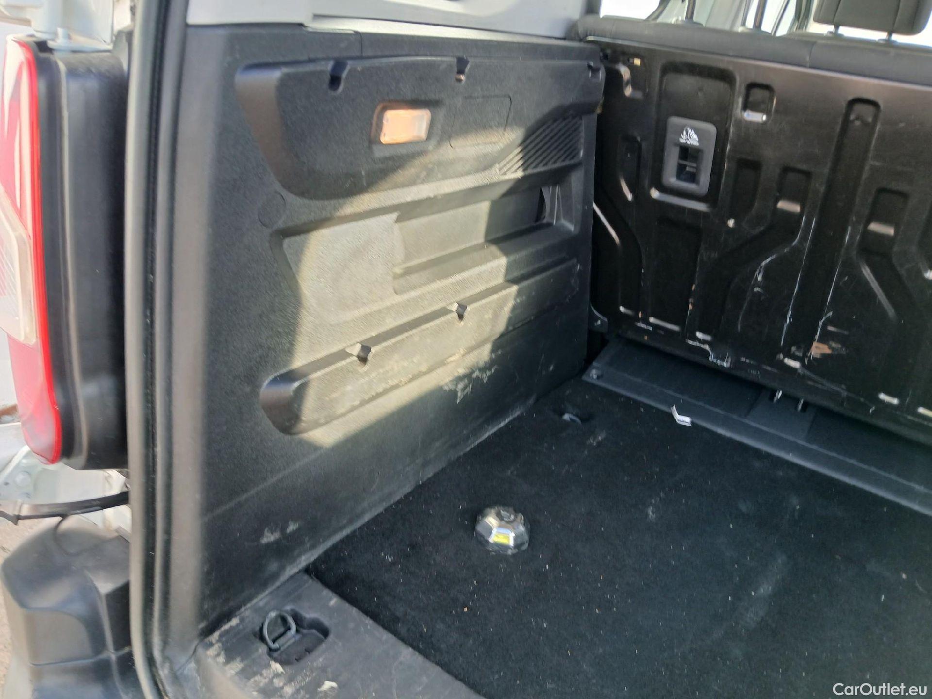  Peugeot  RIFTER PEUGEOT  / 2018 / 4P / combi Access Standard BlueHDi 73kW (AC) #8