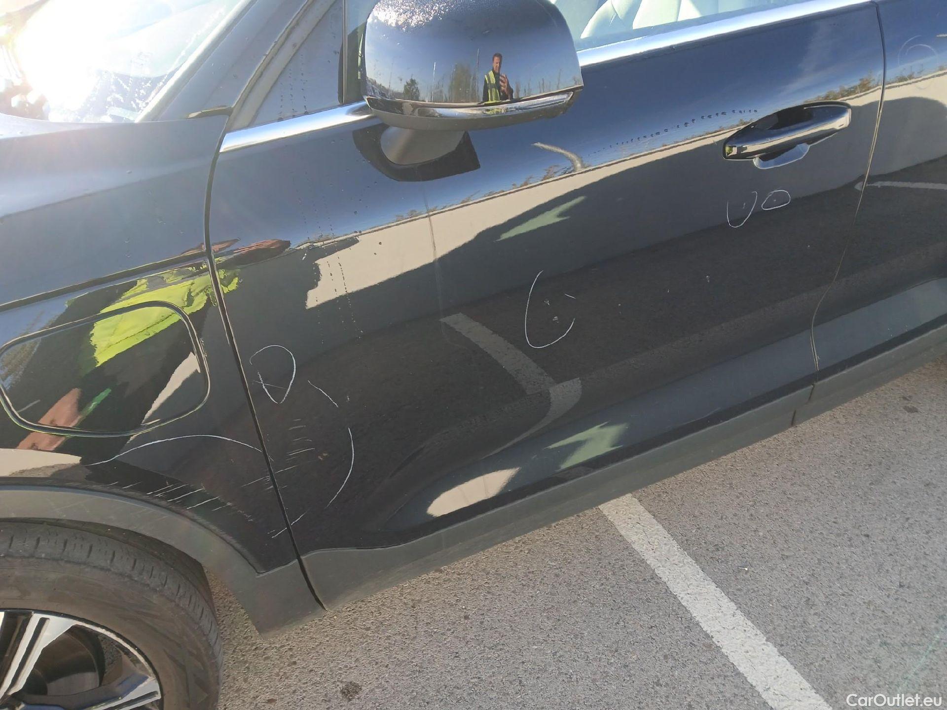 Volvo  XC 40 VOLVO XC40 / 2017 / 5P / todoterreno 1.5 T4 Twin Recharge Inscription Auto #24