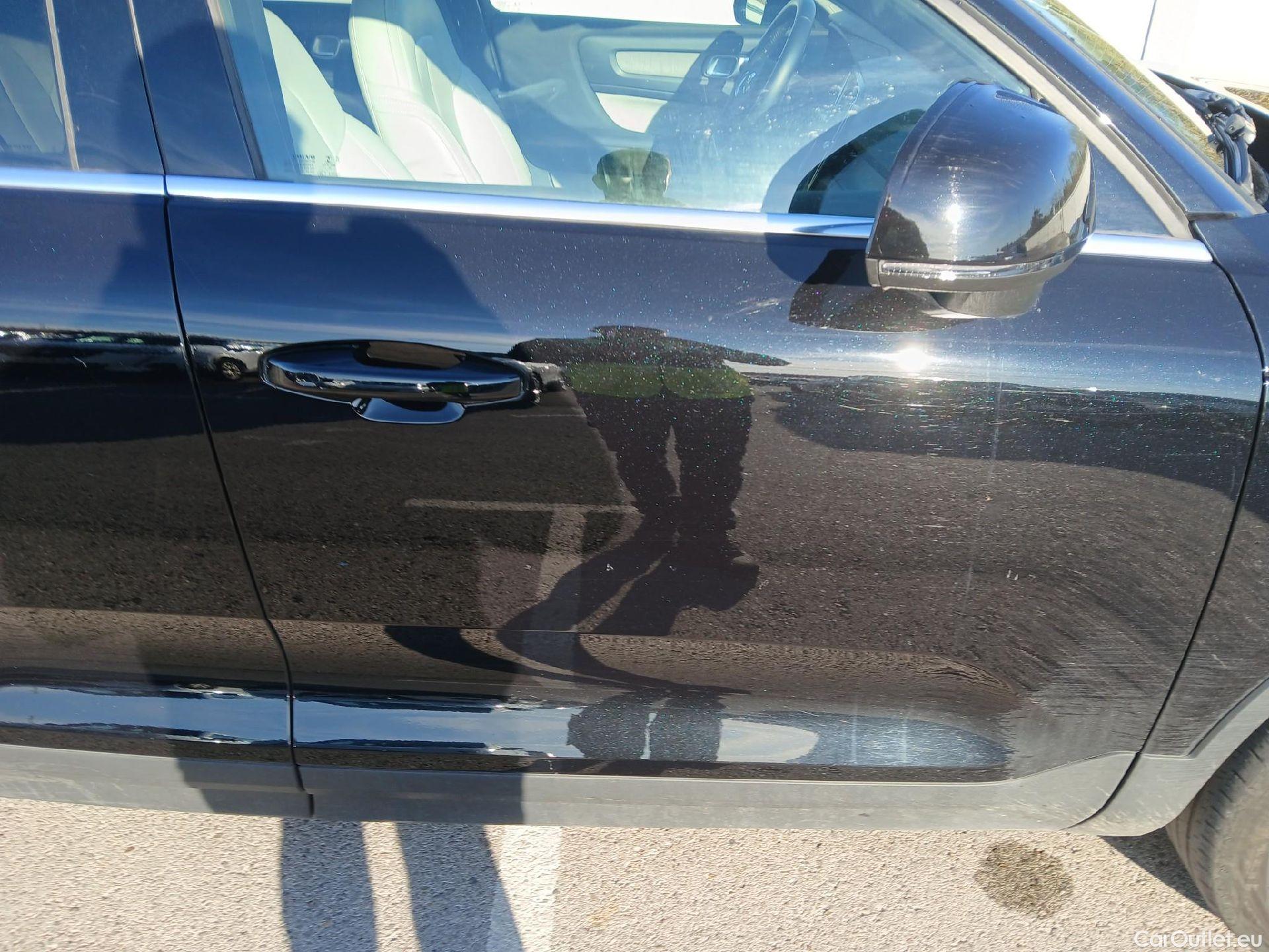 Volvo  XC 40 VOLVO XC40 / 2017 / 5P / todoterreno 1.5 T4 Twin Recharge Inscription Auto #40