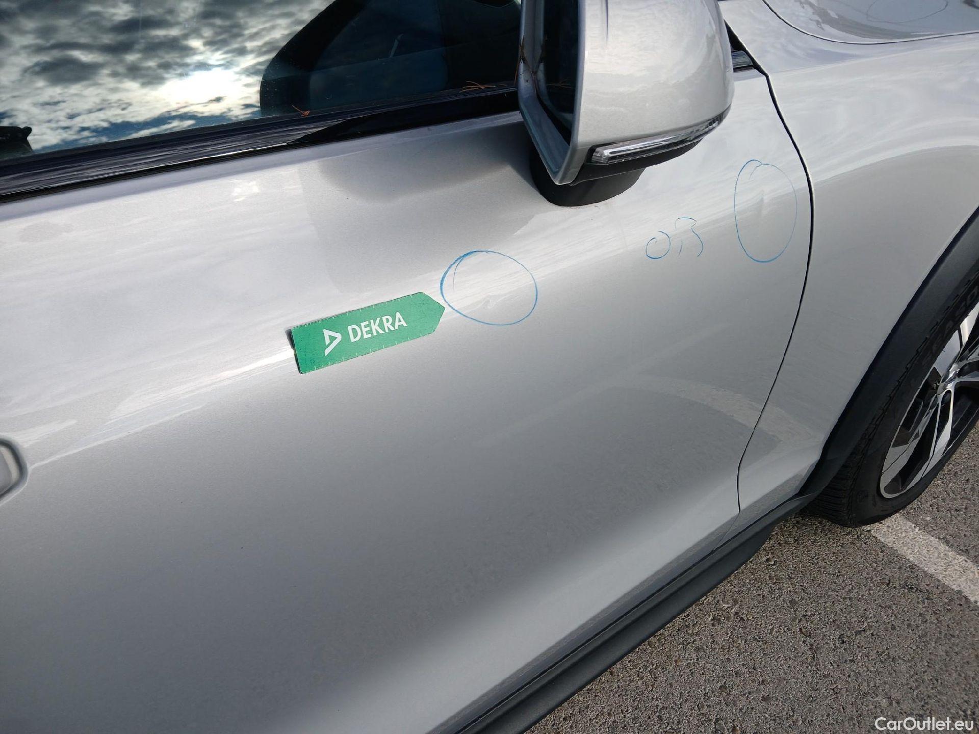 Volvo  V60 VOLVO  Cross Country / 2018 / 5P / familiar 2.0 B4 (D) AWD Cross Country Core Auto #29