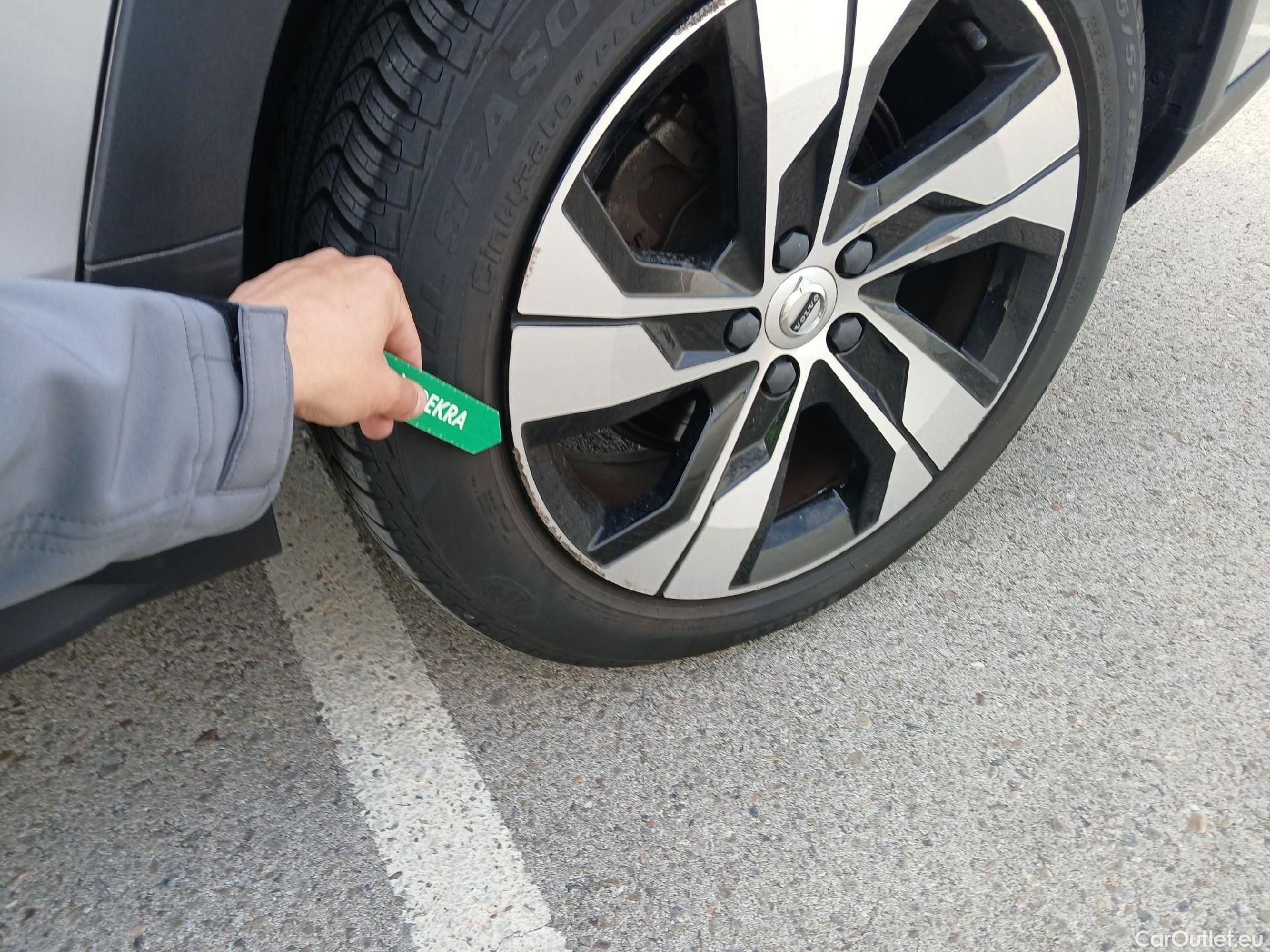 Volvo  V60 VOLVO  Cross Country / 2018 / 5P / familiar 2.0 B4 (D) AWD Cross Country Core Auto #18