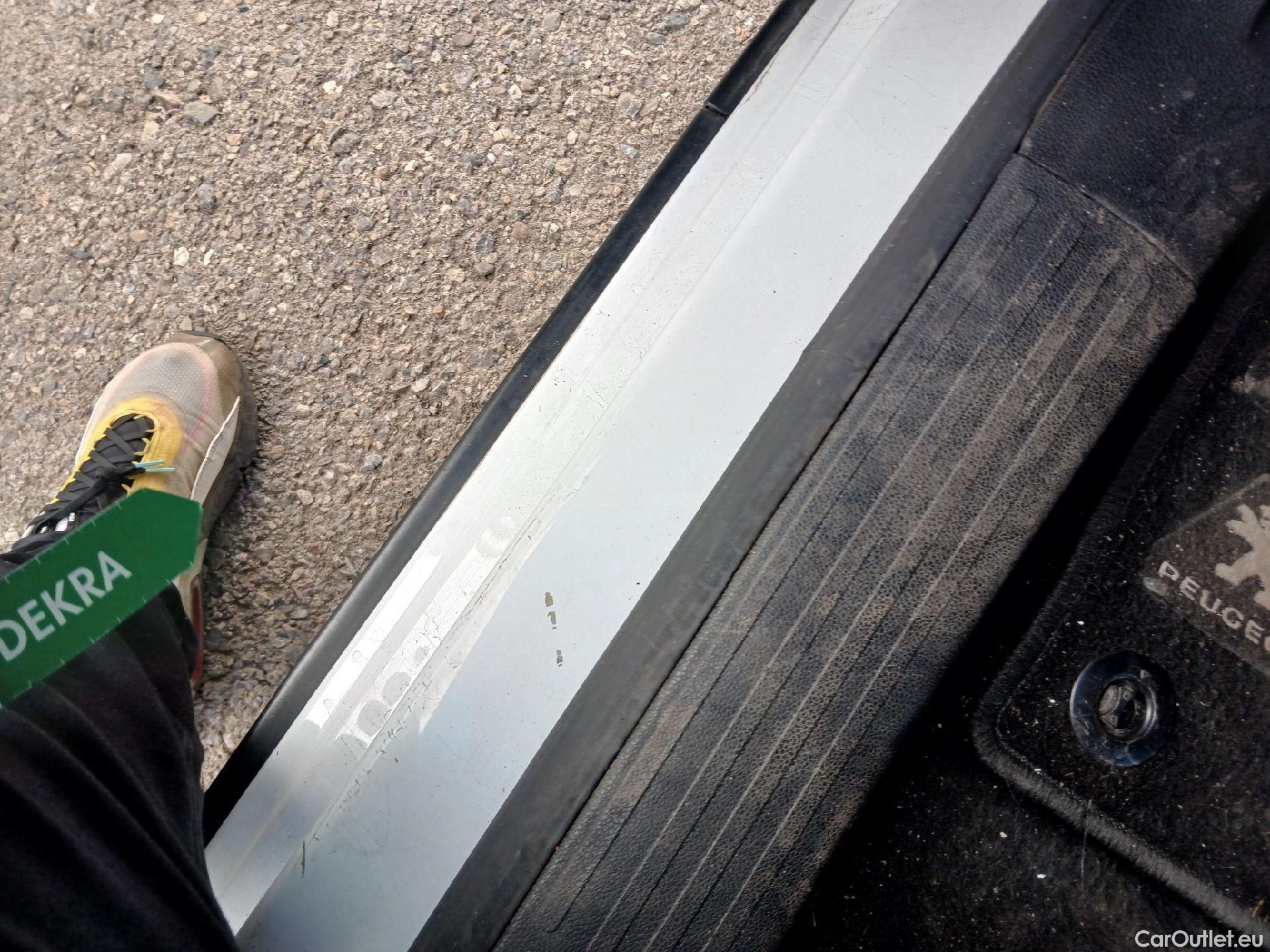  Peugeot  RIFTER PEUGEOT  / 2018 / 4P / combi Access Standard BlueHDi 73kW (AC) #19