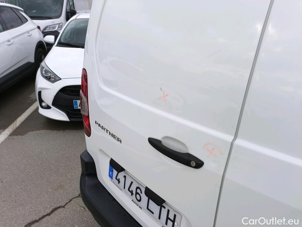 Peugeot  Partner PEUGEOT  / 2018 / 3P / furgón derivado de turismo Pro Standard 600kg PureTech 81kW #7