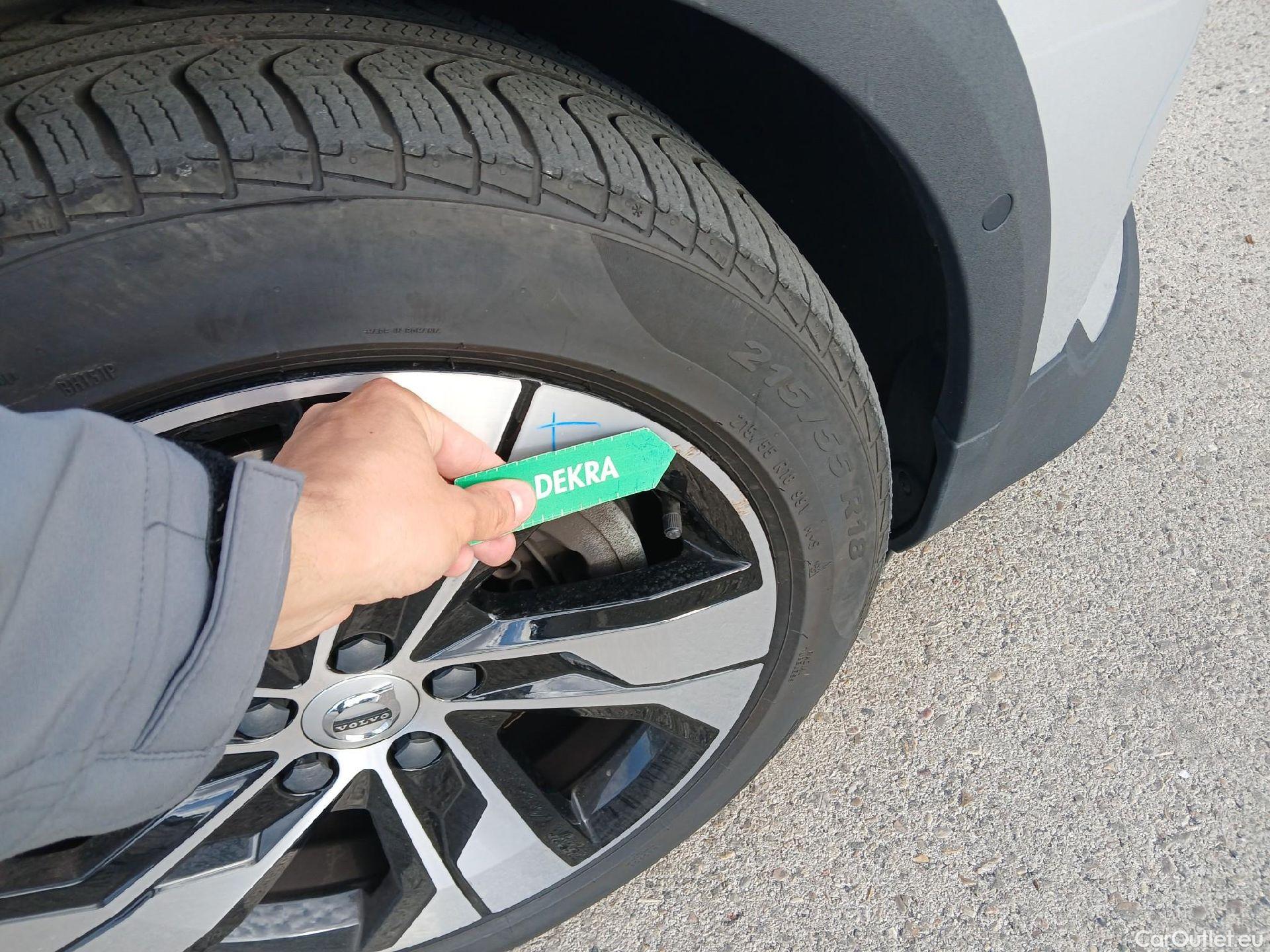 Volvo  V60 VOLVO  Cross Country / 2018 / 5P / familiar 2.0 B4 (D) AWD Cross Country Core Auto #31