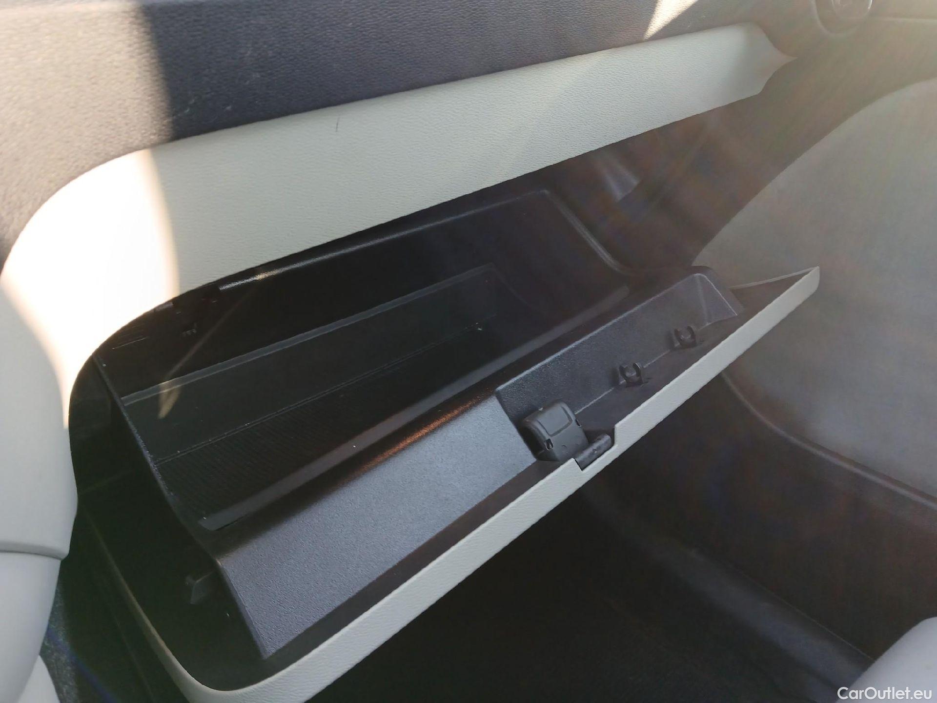 Volvo  XC 40 VOLVO XC40 / 2017 / 5P / todoterreno 1.5 T4 Twin Recharge Inscription Auto #2