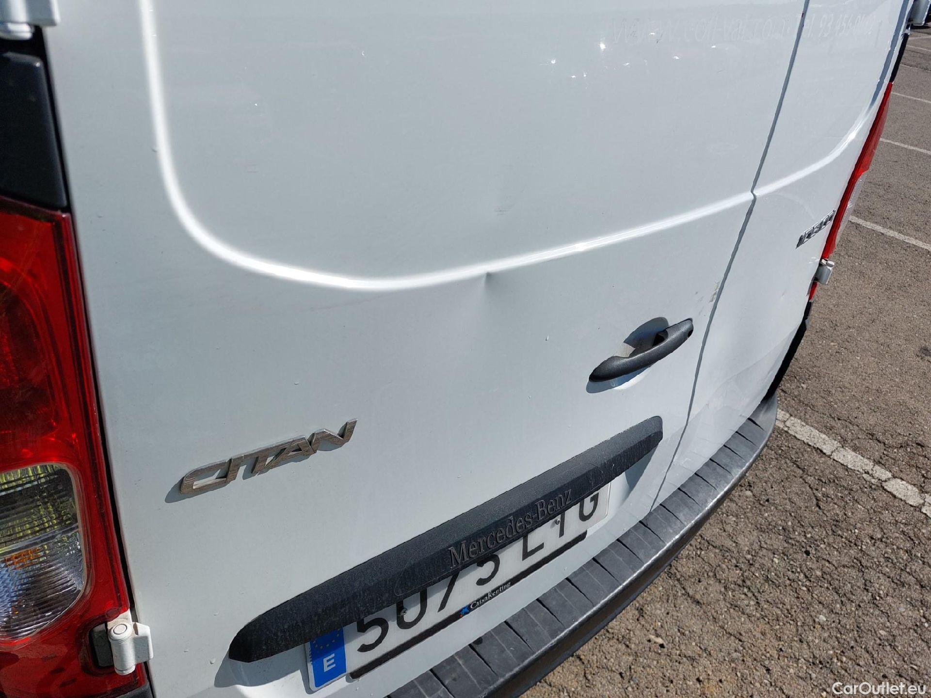 Mercedes  Citan MERCEDES-BENZ  / 2012 / 4P / furgón derivado de turismo 109 CDI Furgón Largo #8