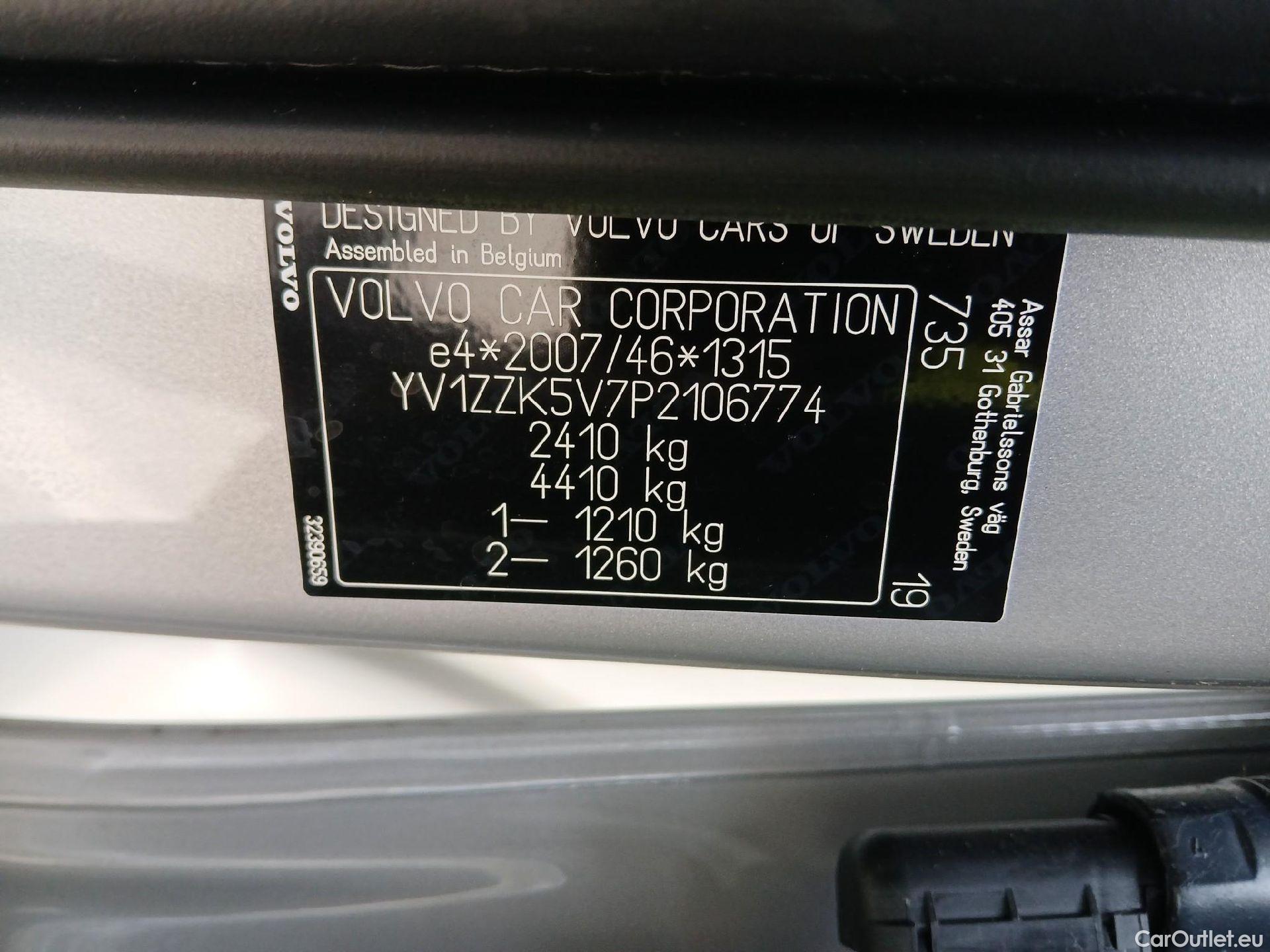 Volvo  V60 VOLVO  Cross Country / 2018 / 5P / familiar 2.0 B4 (D) AWD Cross Country Core Auto #15