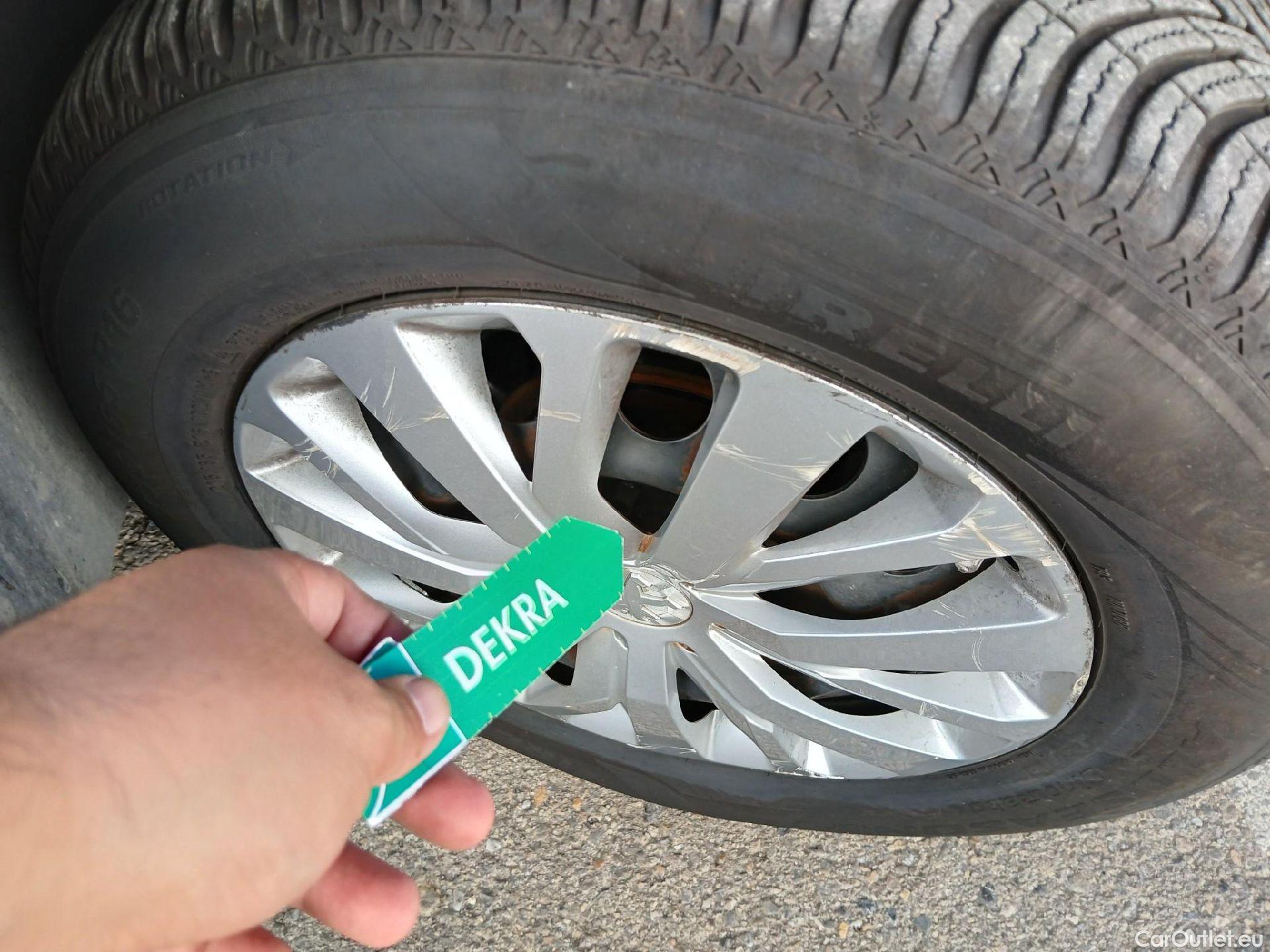  Peugeot  RIFTER PEUGEOT  / 2018 / 4P / combi Access Standard BlueHDi 73kW (AC) #100