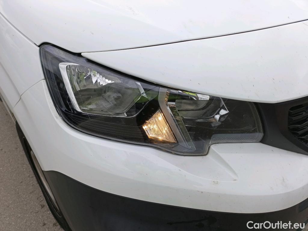 Peugeot  Partner PEUGEOT  / 2018 / 3P / furgón derivado de turismo Pro Standard 600kg PureTech 81kW #16