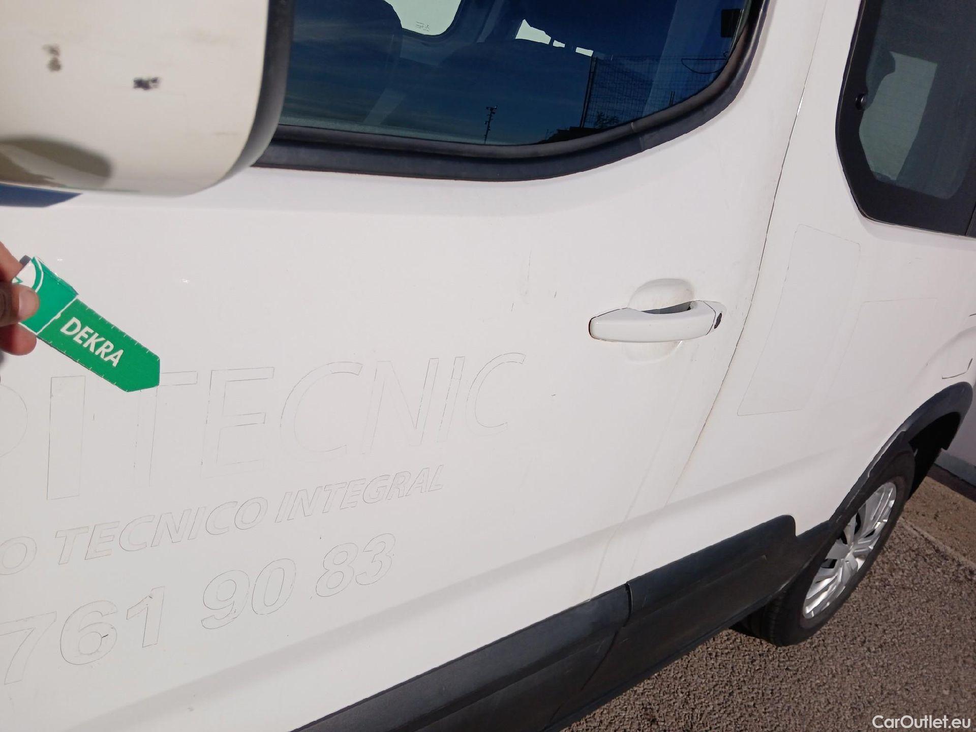  Peugeot  RIFTER PEUGEOT  / 2018 / 4P / combi Access Standard BlueHDi 73kW (AC) #48