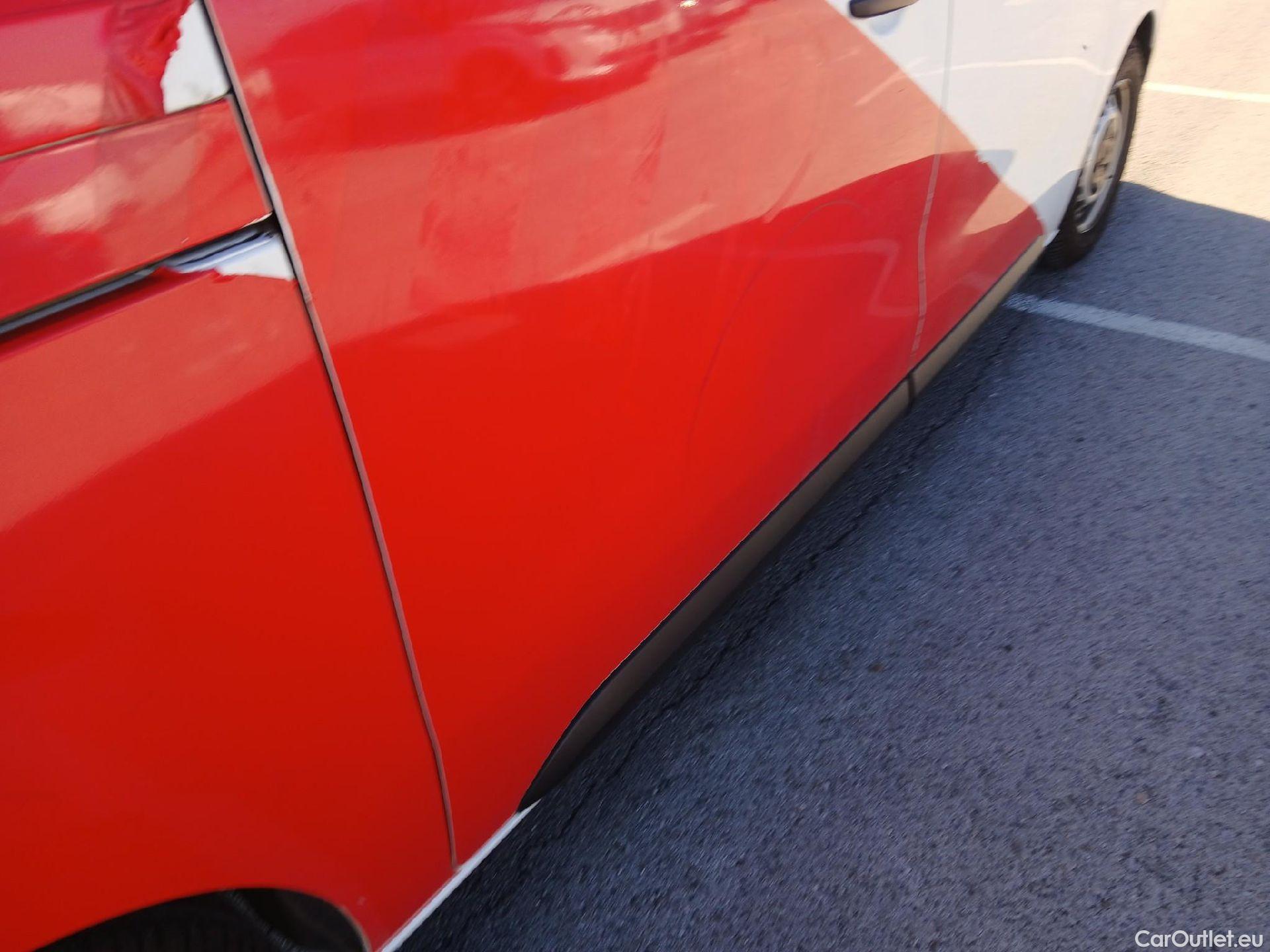  Peugeot  Expert PEUGEOT  / 2016 / 4P / furgón Furgón Pro BlueHDi 85KW (115CV) Standard #25