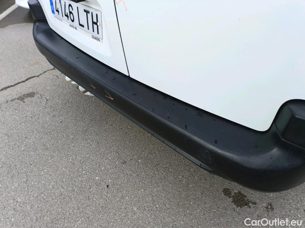 Peugeot  Partner PEUGEOT  / 2018 / 3P / furgón derivado de turismo Pro Standard 600kg PureTech 81kW #16