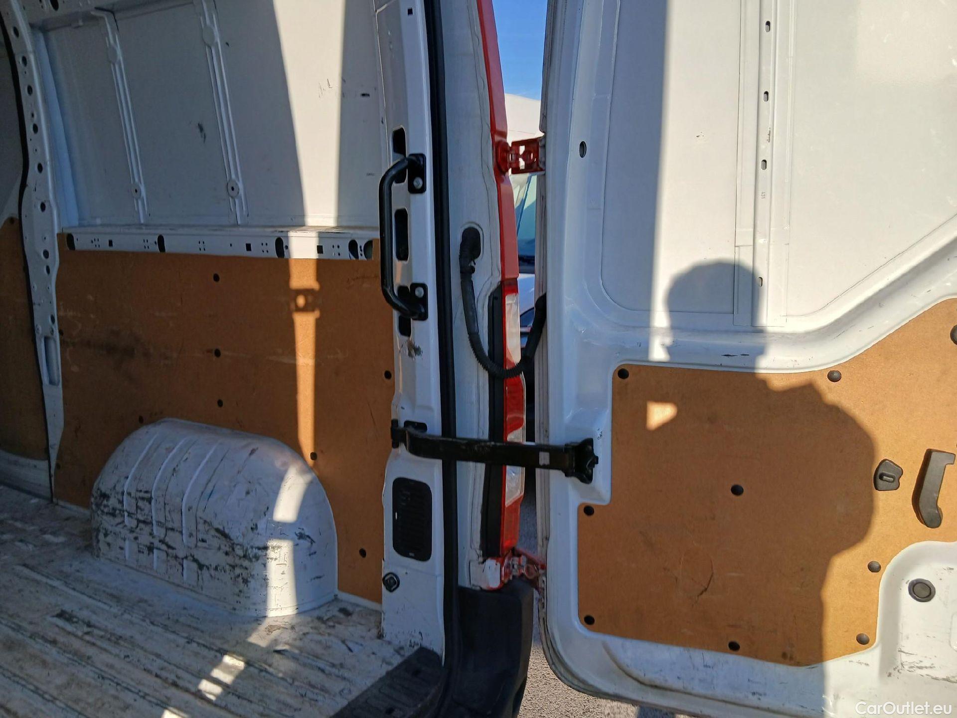  Opel  Movano OPEL  / 2019 / 4P / furgón 2.3 CDTI 99kW (135CV) L2 H2 F 3.5t (CX) #8