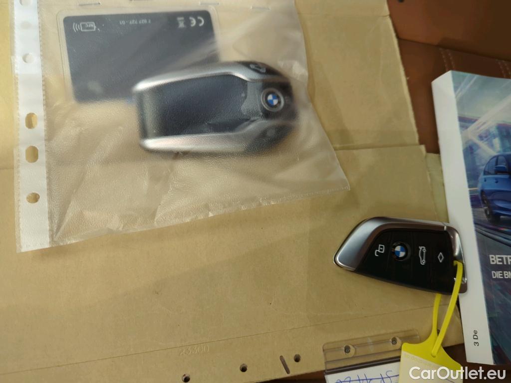 Bmw  Serie 3 Baureihe 3 Lim. 320 d Luxury Line 2.0 140KW AT8 E6d #17